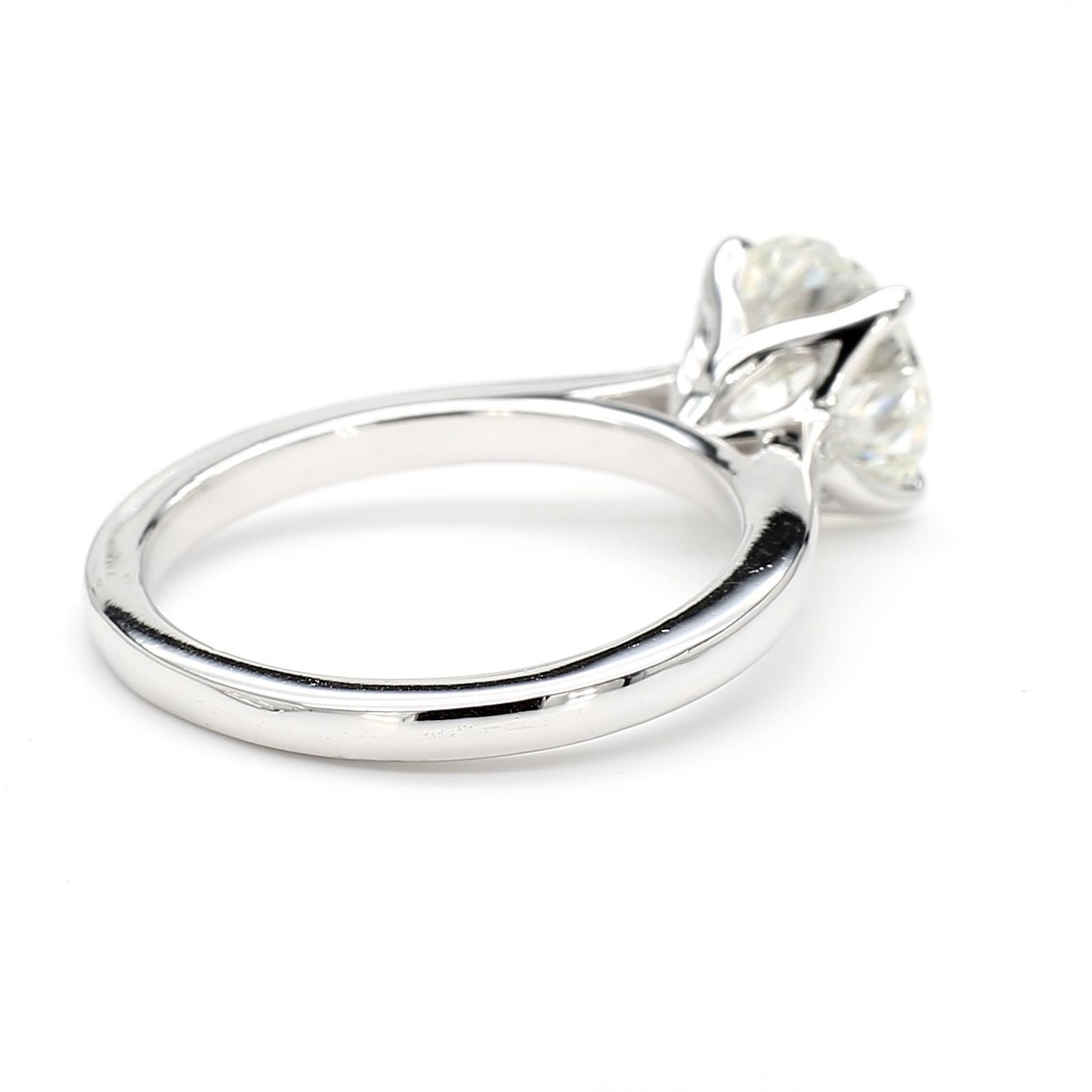 Bague solitaire cathédrale certifiée GIA de 2,56 carats de diamants taillés en rond en vente 3