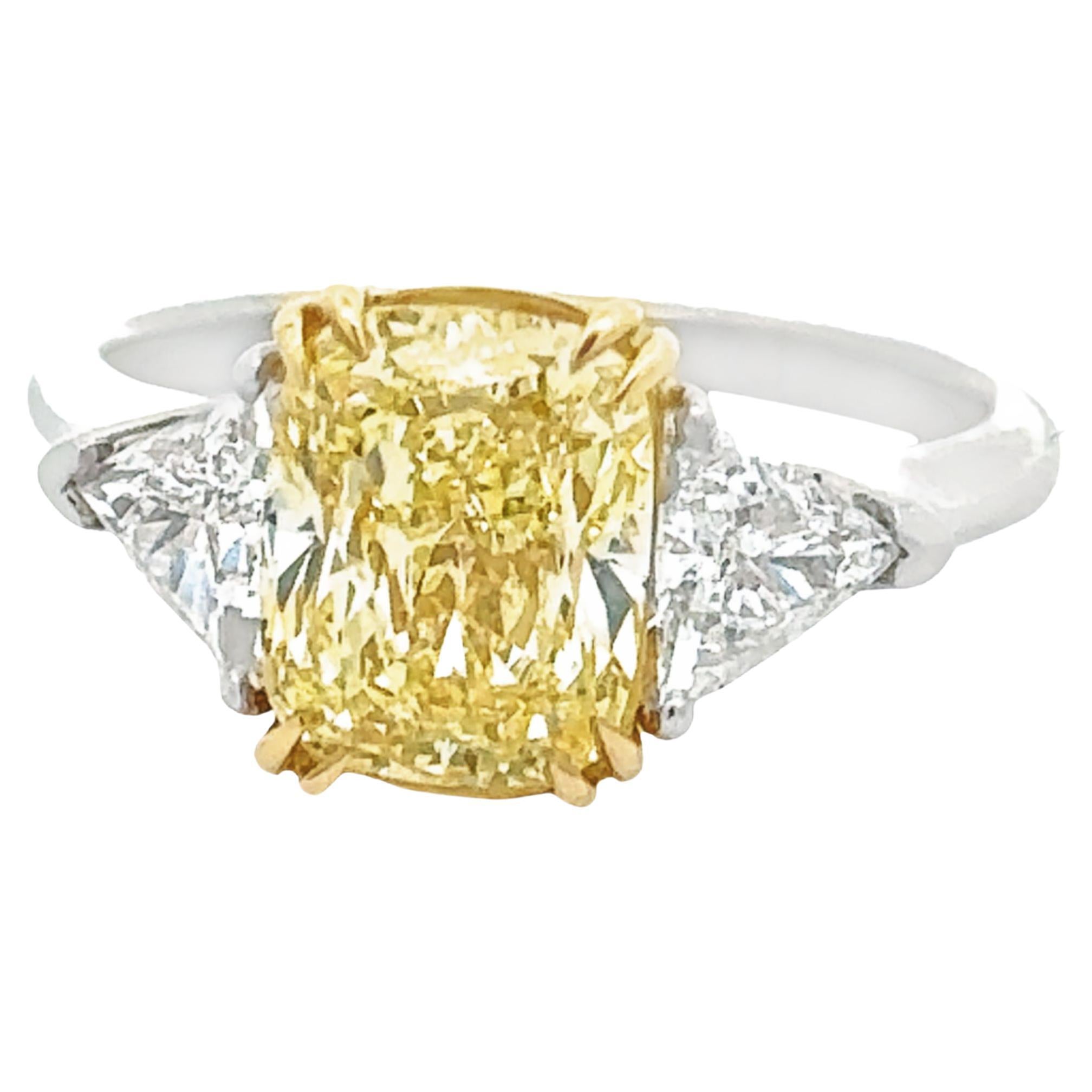 GIA Certified 2.58 Carat Fancy Yellow Cushion Cut Diamond Ring For Sale