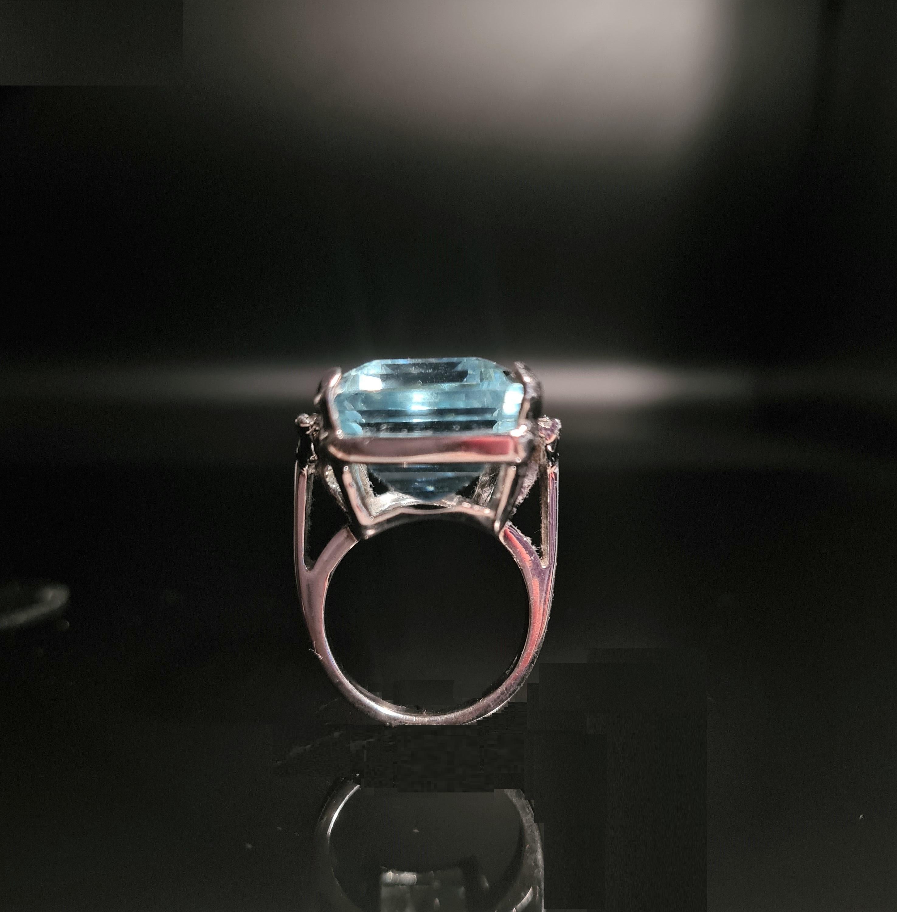GIA Certified 25.84ct Aquamarine and Diamond Cocktail Ring, Set in 14kt White Go In Excellent Condition For Sale In Lewes, DE
