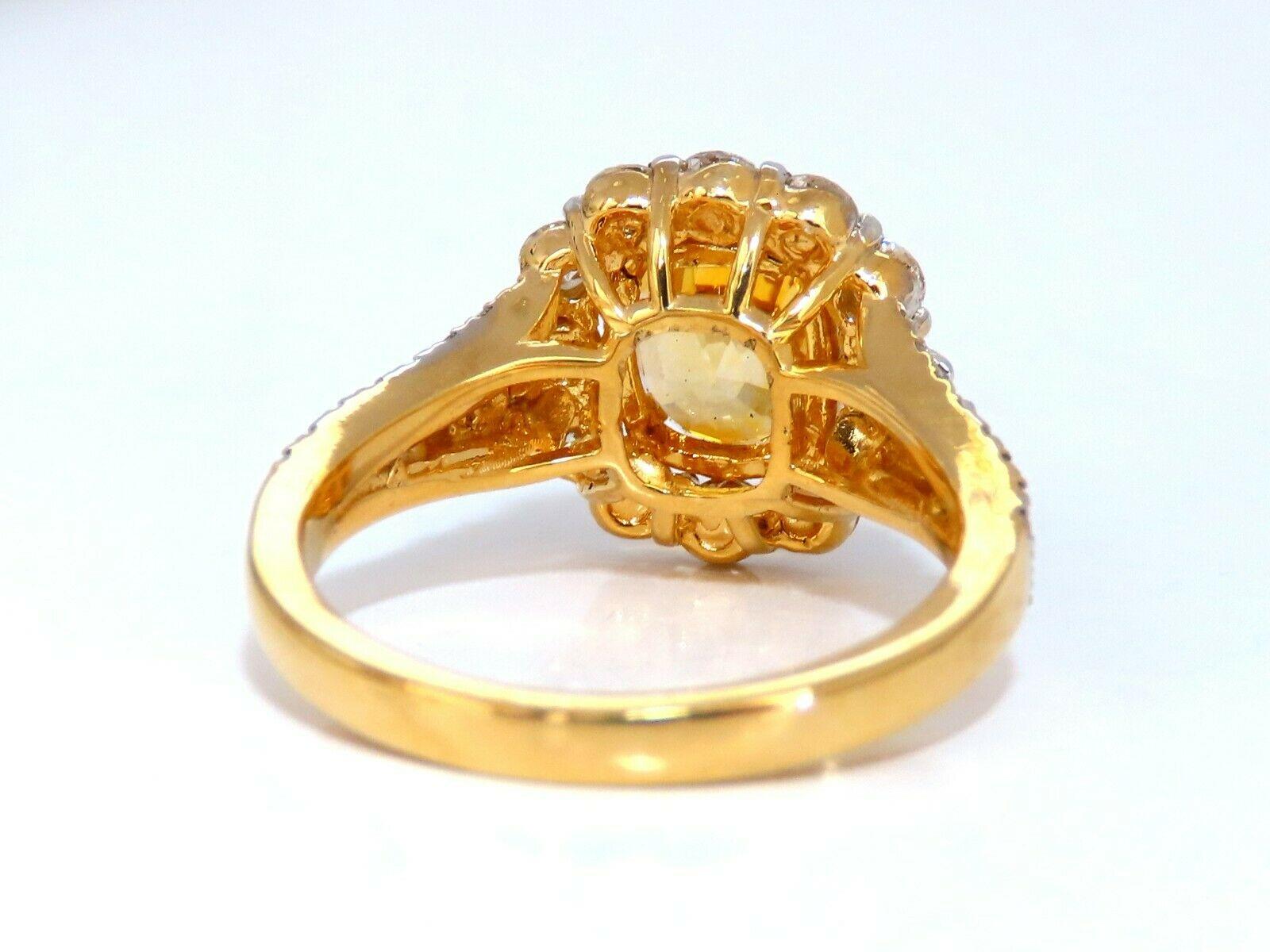 Oval Cut GIA Certified 2.59 Carat Natural Yellow Natural Sapphire Diamonds Ring 14 Karat For Sale