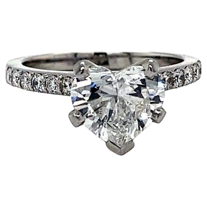 GIA Certified 2.60 Carat Heart Shape Brilliant Cut VVS1 Platinum Diamond Ring For Sale