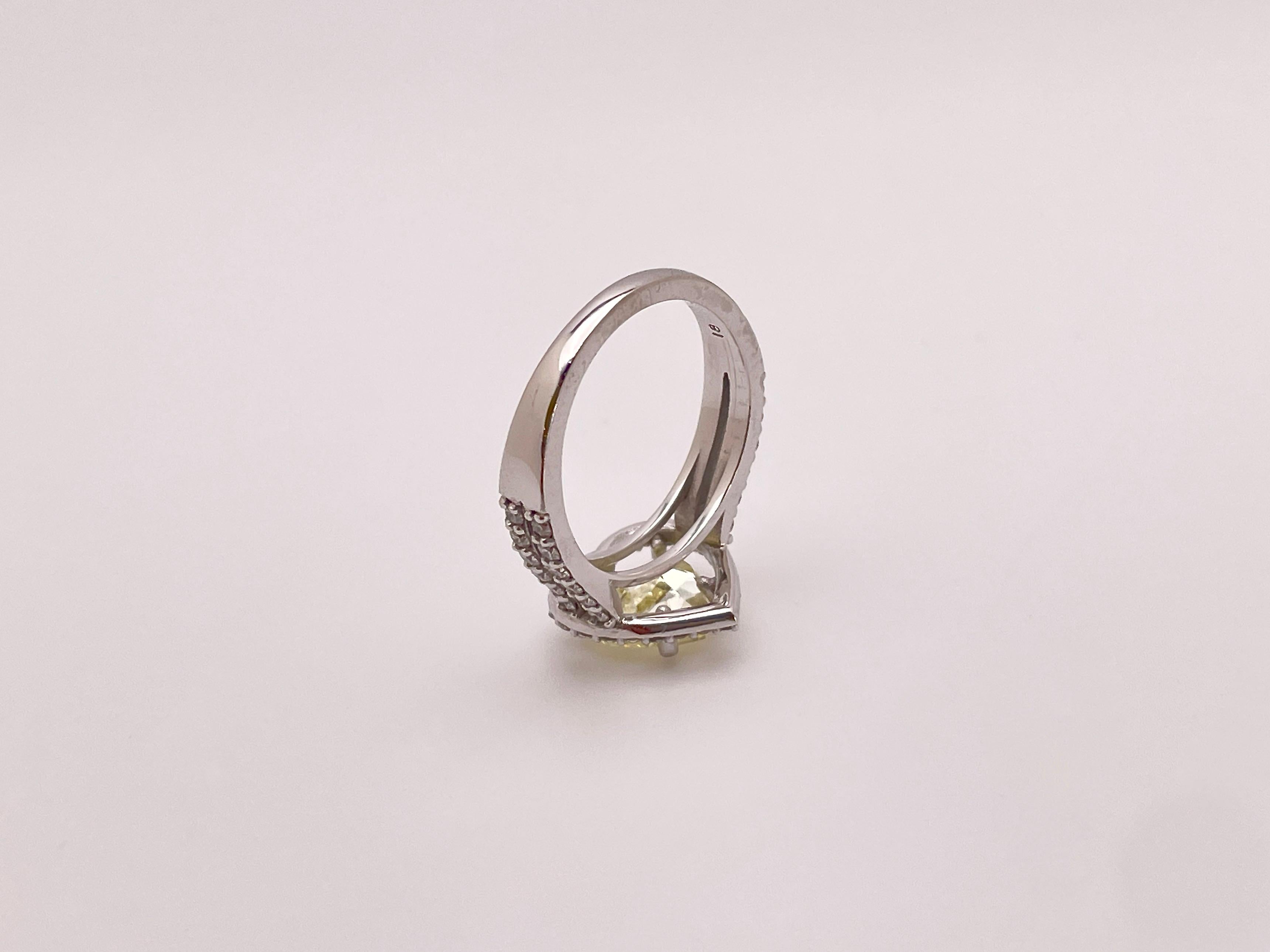 GIA Certified 2.61 Carat Natural Fancy Yellow Heart Diamond 18K Engagement Ring For Sale 4