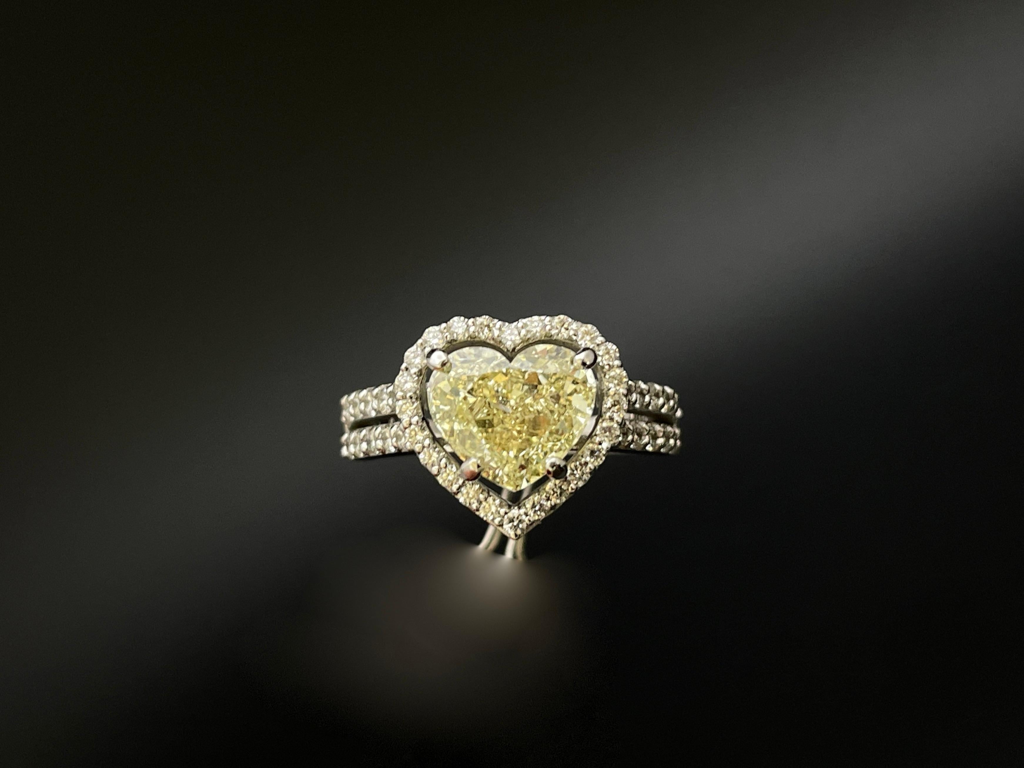 GIA Certified 2.61 Carat Natural Fancy Yellow Heart Diamond 18K Engagement Ring For Sale 1