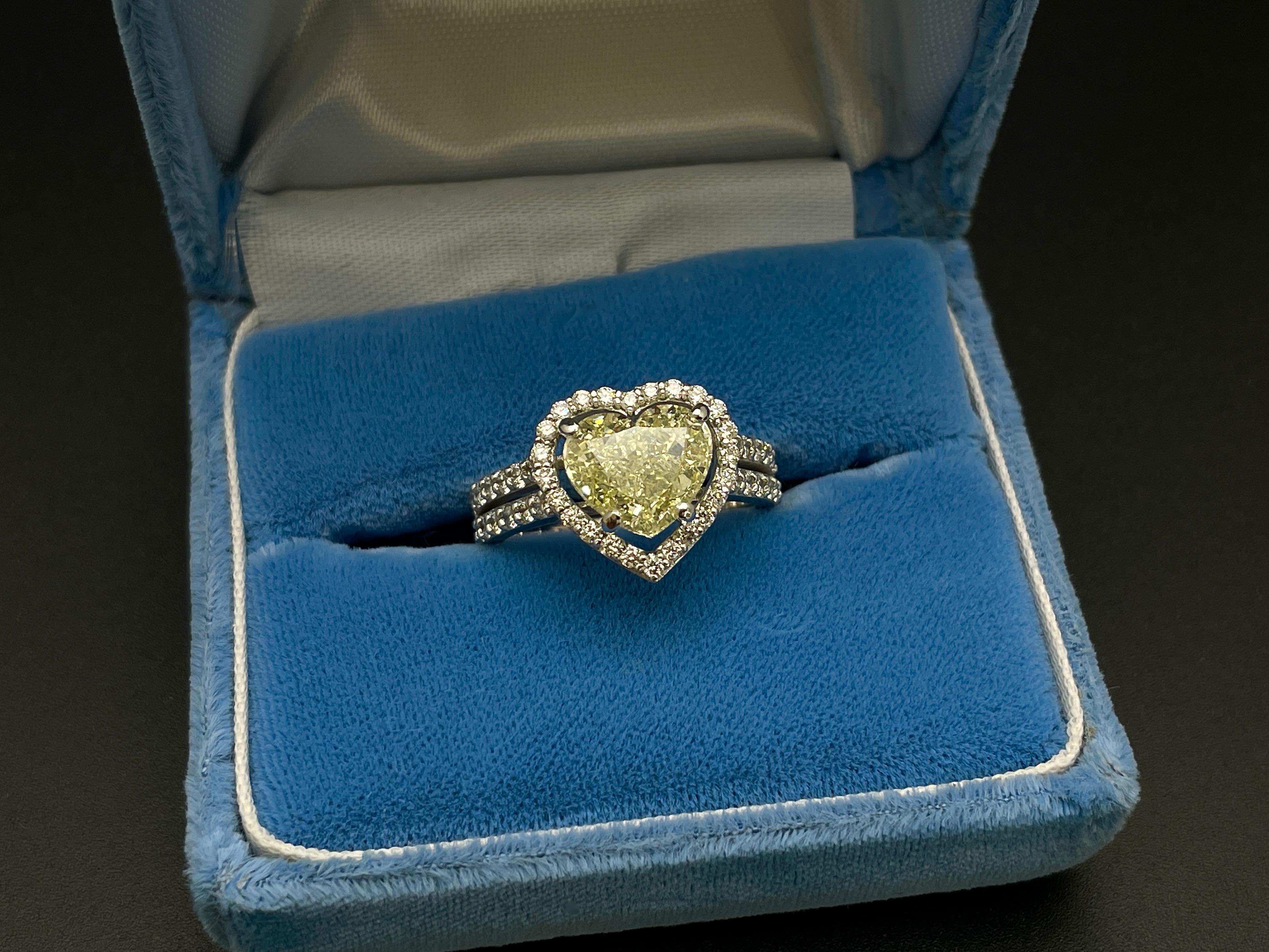 GIA Certified 2.61 Carat Natural Fancy Yellow Heart Diamond 18K Engagement Ring For Sale 2