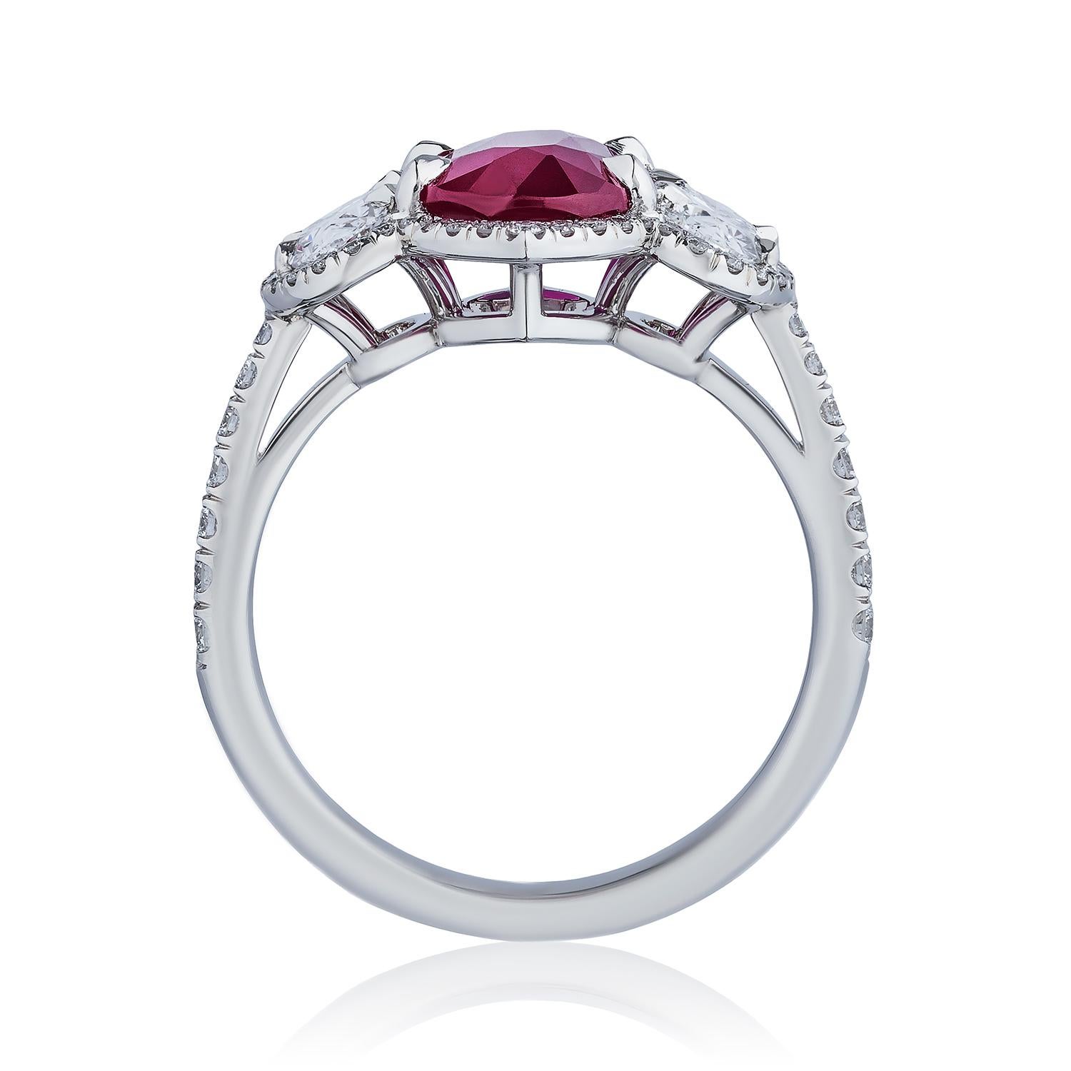 GIA Certified 2.61 Carat Unheated Ruby and Oval Diamond and Platinum Ring In New Condition For Sale In New York, NY