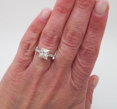 Anillo de diamantes talla princesa de oro blanco de 14k con certificado GIA de 2,62 TQW