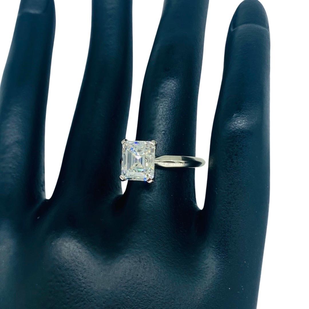 Women's GIA Certified 2.67 Carat J/VVS2 Emerald Cut Diamond Solitaire Ring 14 Karat For Sale