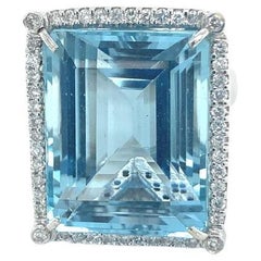 Bague en diamant certifié GIA de 26,71 carats d'aigue-marine naturelle