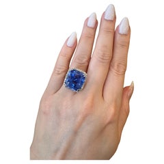 GIA Certified 26.75 carats Unheated Ceylon Sapphire & Diamond Halo Platinum Ring