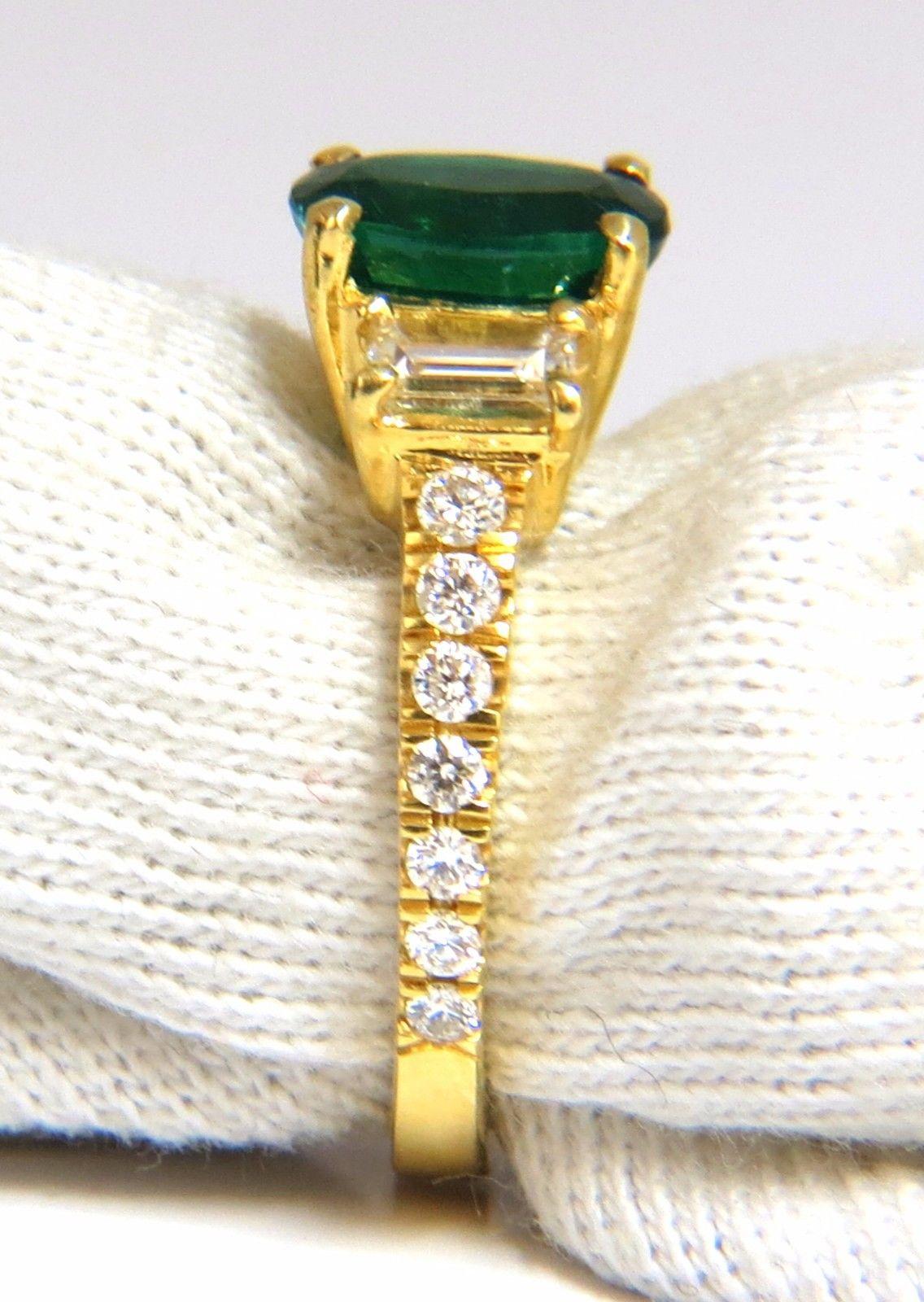 GIA Certified 2.68 Carat Natural Emerald Diamonds Ring 18 Karat 1