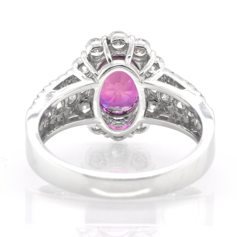 Rubis Du Mozambique Traité - 3,78 Carats, Ovale, Couleur Rouge, Traitement Remplissage Verre