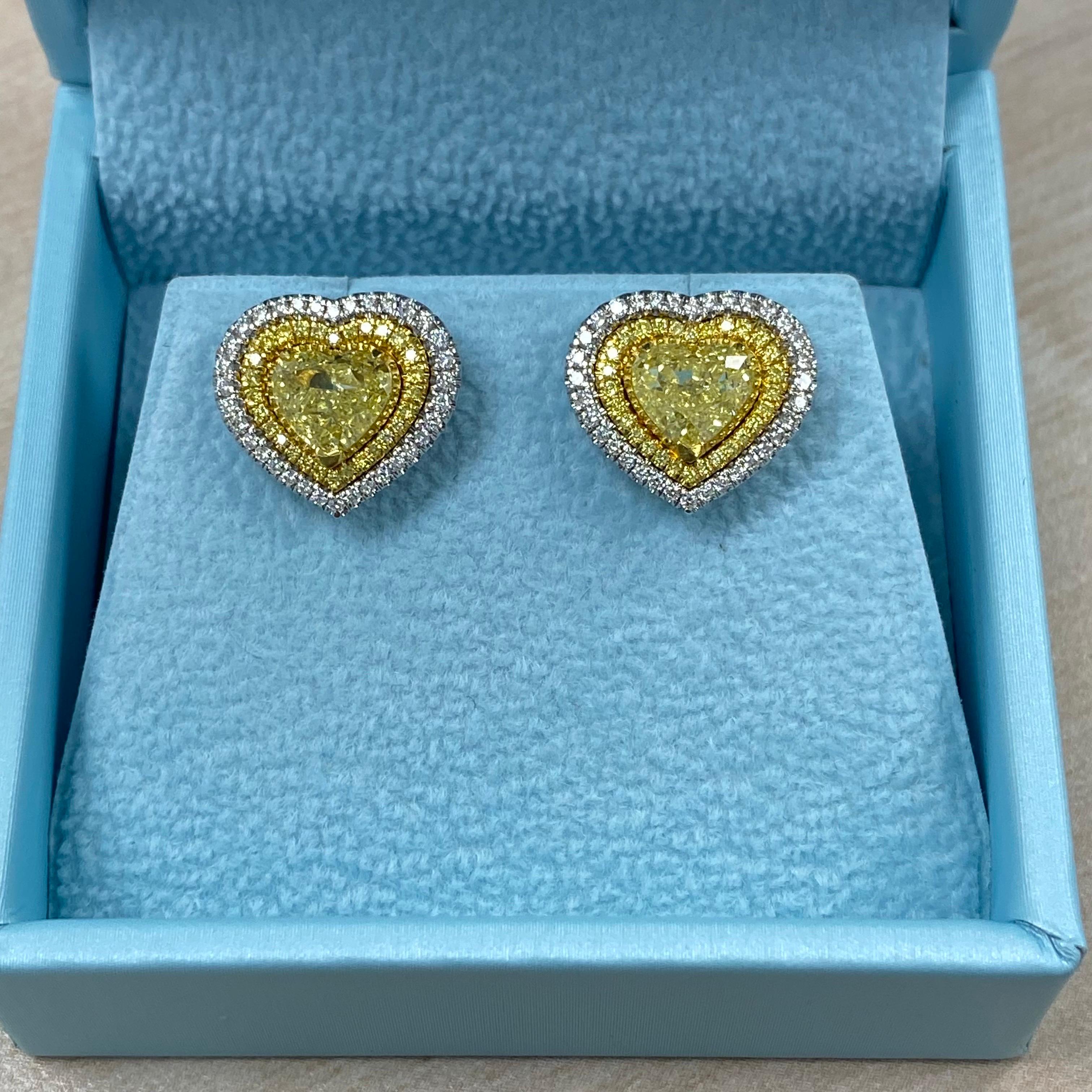 GIA zertifiziert 2.70Ctw Fancy Gelb Herz Diamant Halo Ohrstecker 18K Gold im Angebot 5