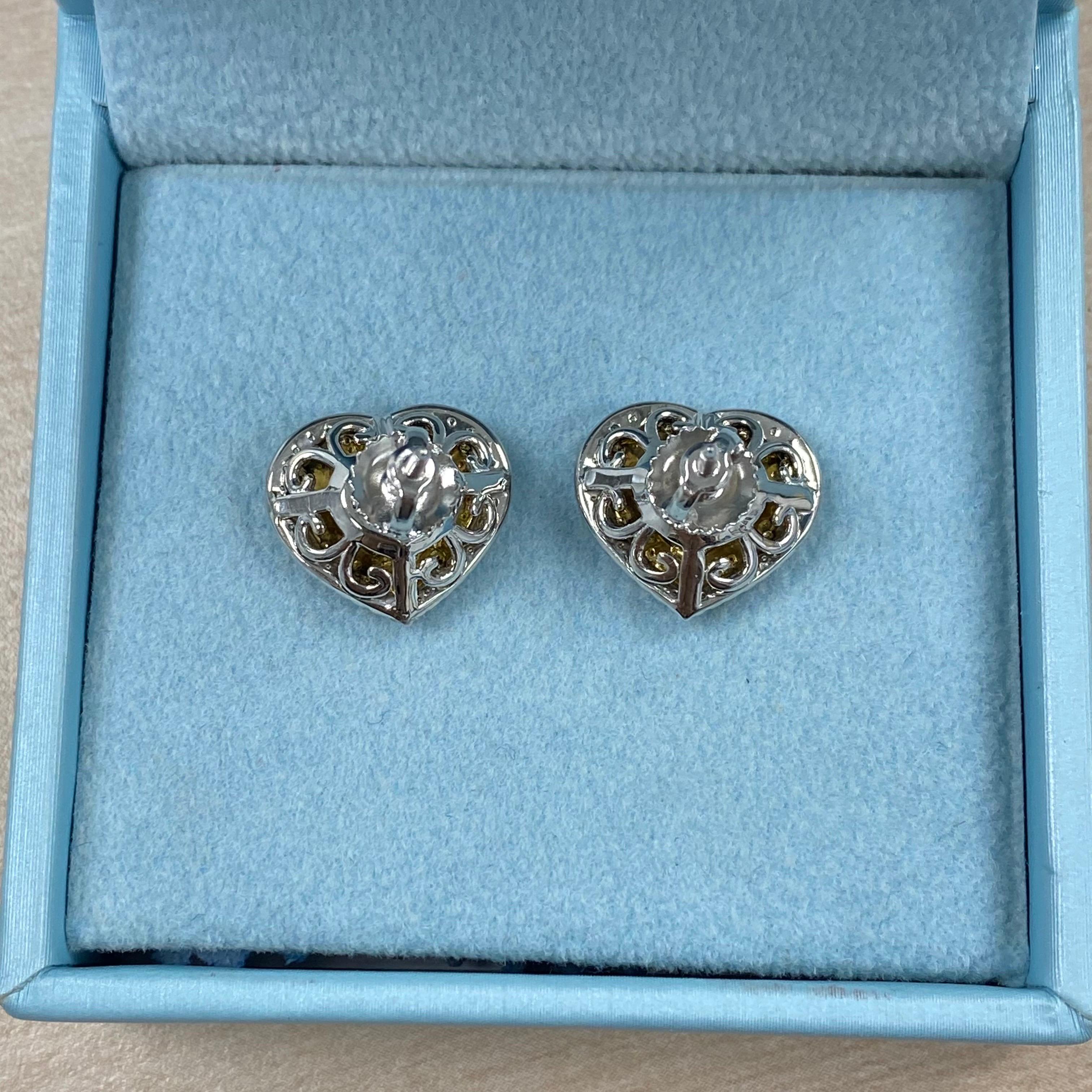 GIA zertifiziert 2.70Ctw Fancy Gelb Herz Diamant Halo Ohrstecker 18K Gold Damen im Angebot