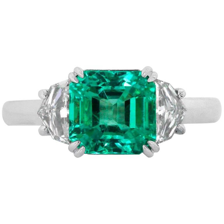 GIA Certified 2.72 Carat Emerald and Diamond Platinum and Gold Ring For Sale