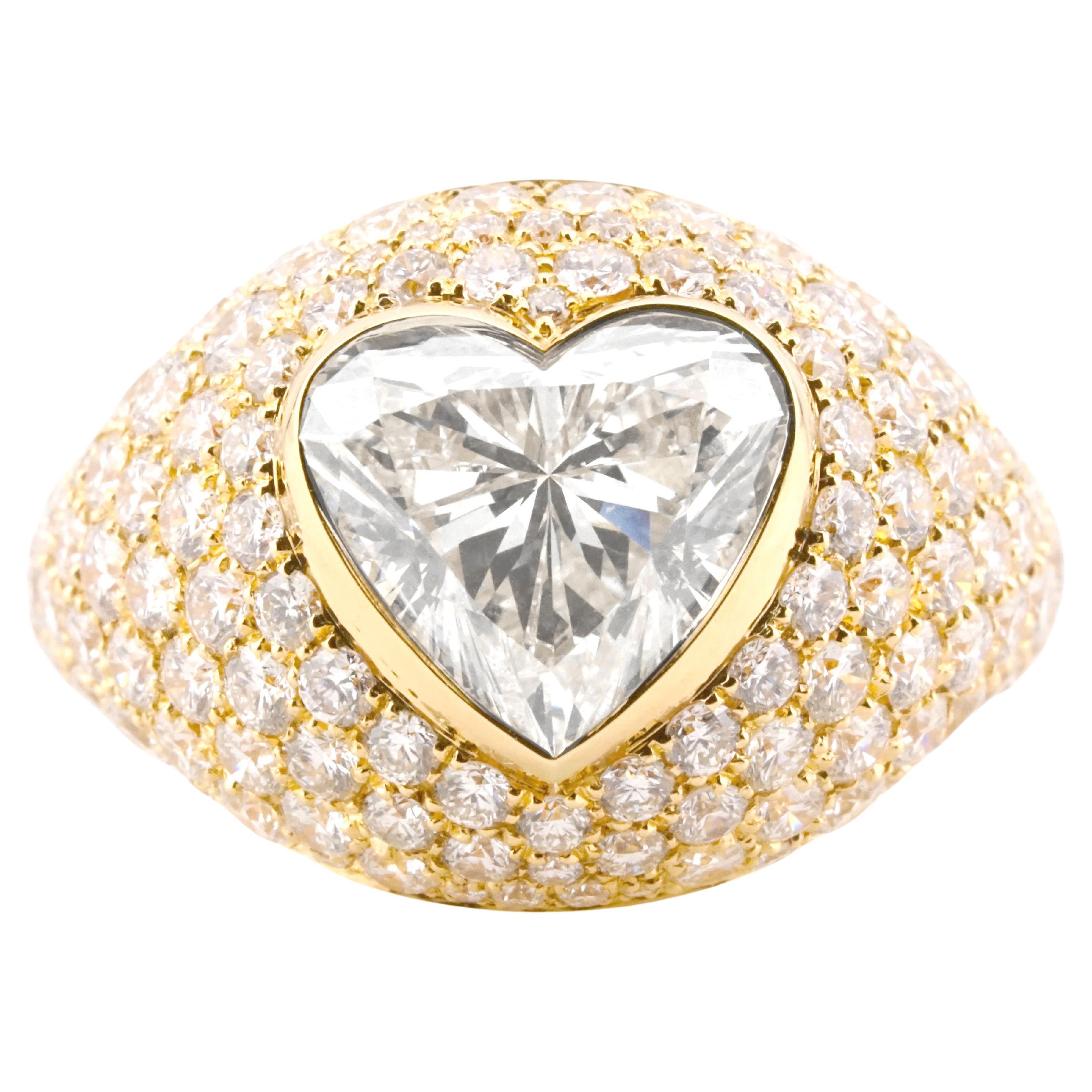 GIA Certified 2.74 Carat Heart Shape Diamond 18K Yellow Gold Ring For Sale