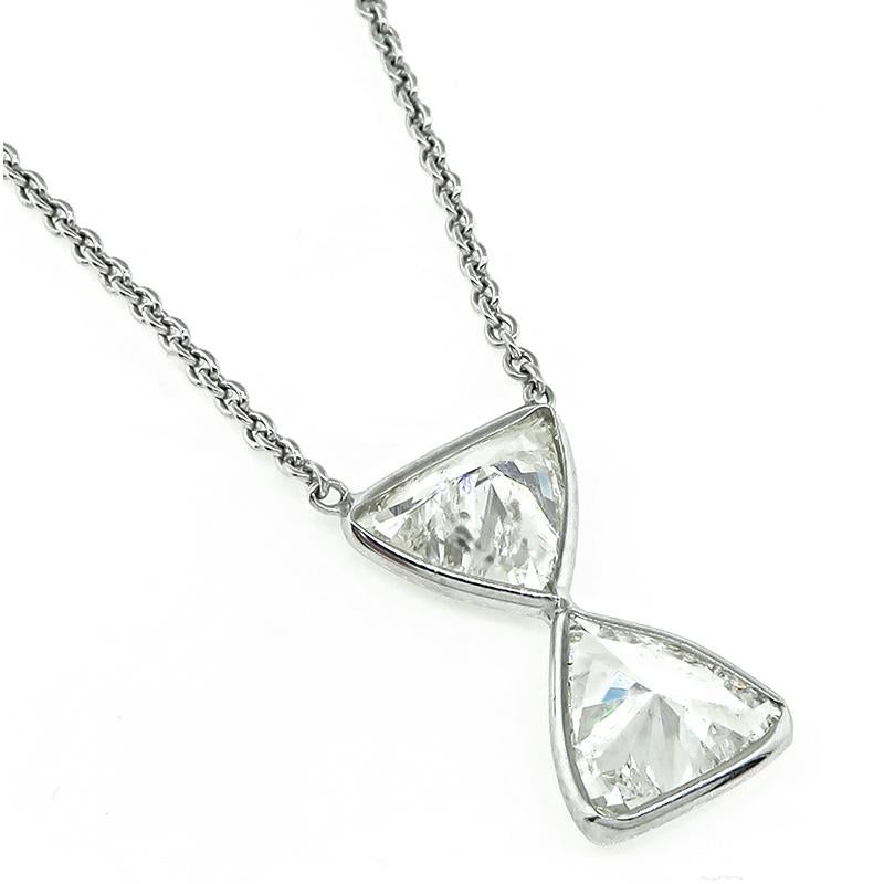 GIA Certified 2.74ct Diamond Hour Glass Pendant Necklace In Good Condition For Sale In New York, NY