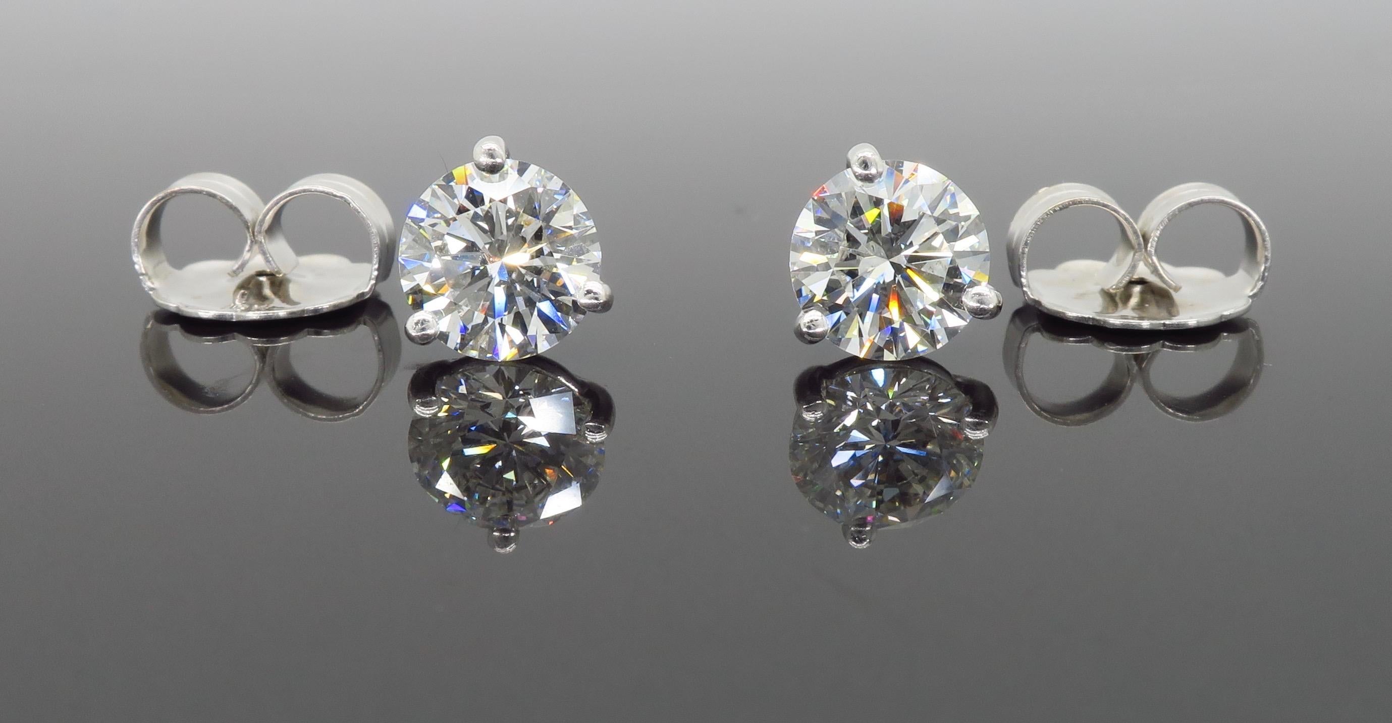 GIA Certified 2.75 Carat Diamond Stud Earrings In Excellent Condition In Webster, NY