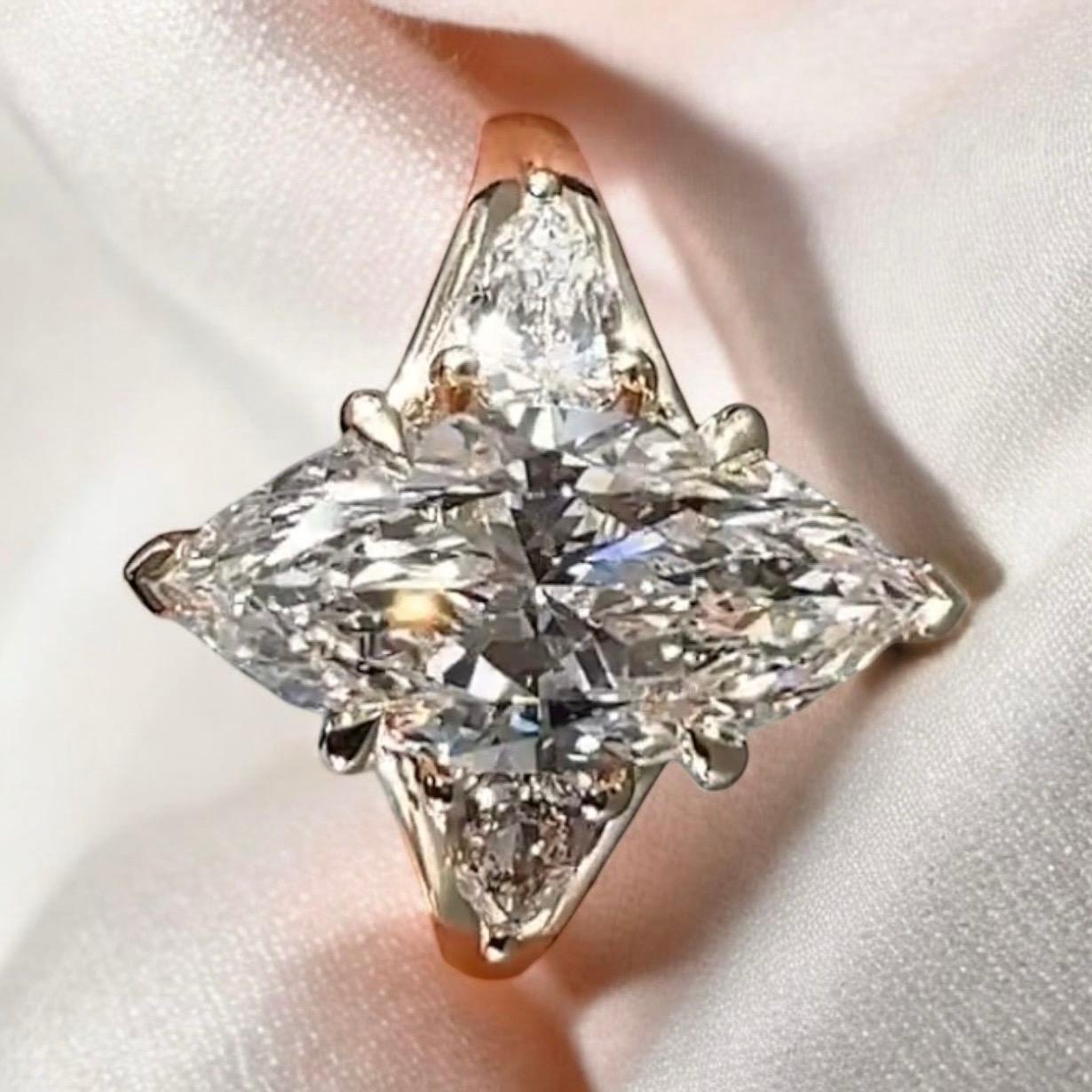 GIA Certified 2.75 Carat F/VS1 Marquise Shape Diamond 18K Gold Ring In New Condition For Sale In Massafra, IT