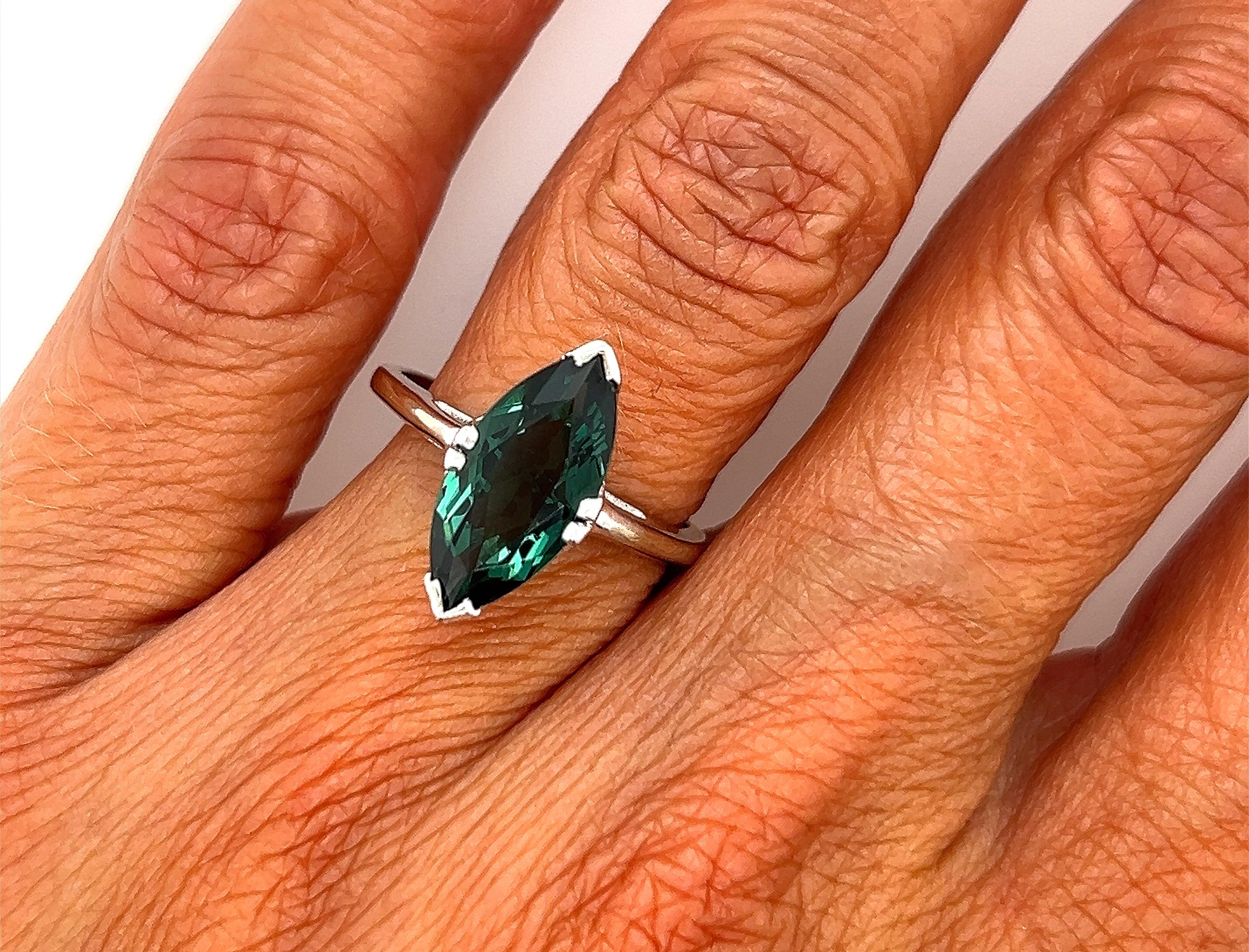 GIA Certified 2.75ct Bluish Green Spinel Marquise Ring 18K Brand New Gemstone For Sale 1