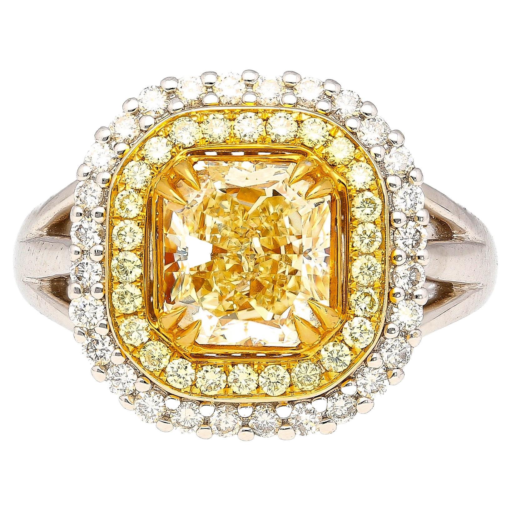 GIA Certified 2.79 Carat Fancy Colored Radiant Cut Diamond 18k Gold Ring For Sale