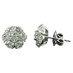 GIA-zertifizierte 2,80 Karat F/VS1 runde Brillant-Diamanten Ohrstecker in 18K Gold