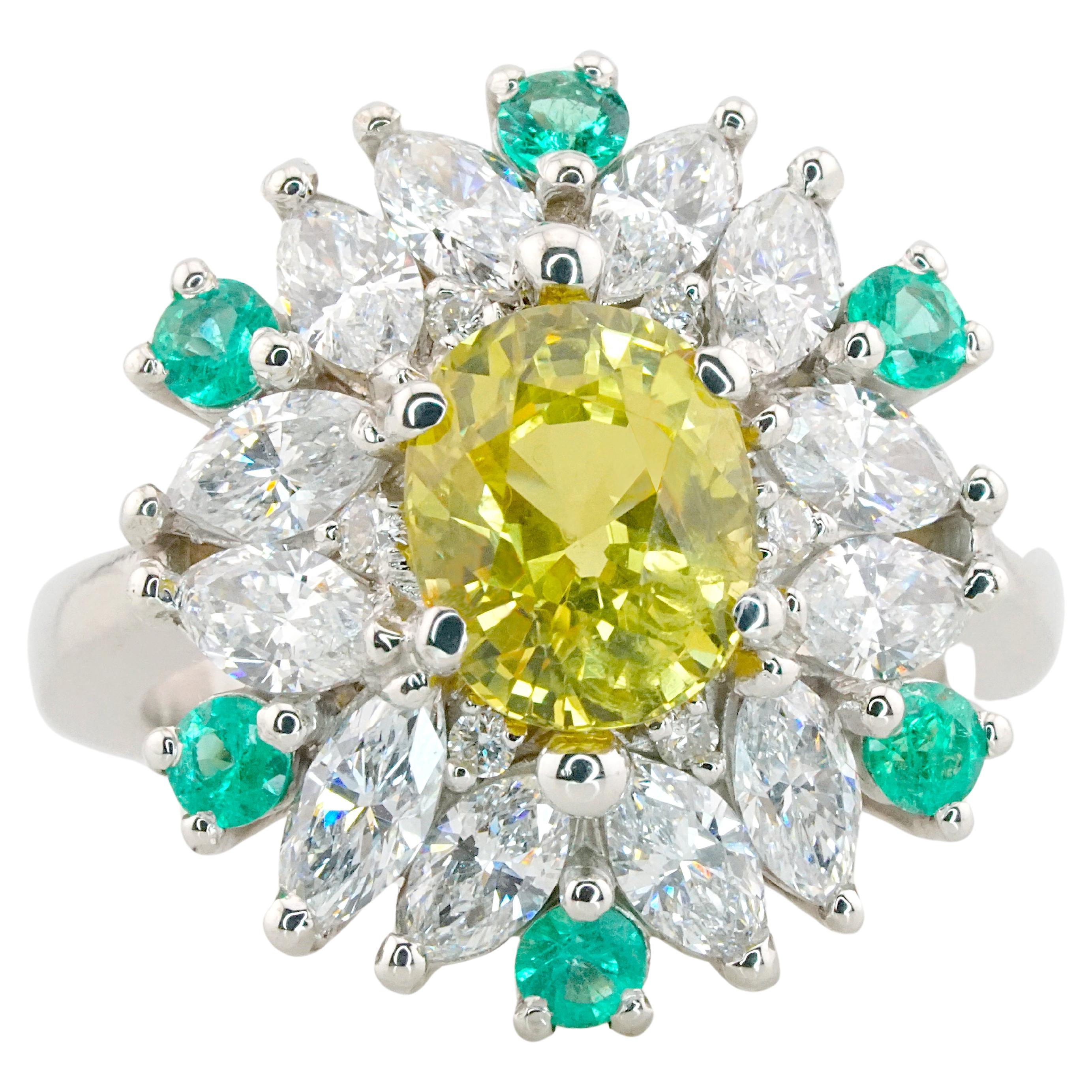 GIA Certified 2.82 Carat No Heat Yellow Sapphire Marquise Diamond Emerald Ring en vente