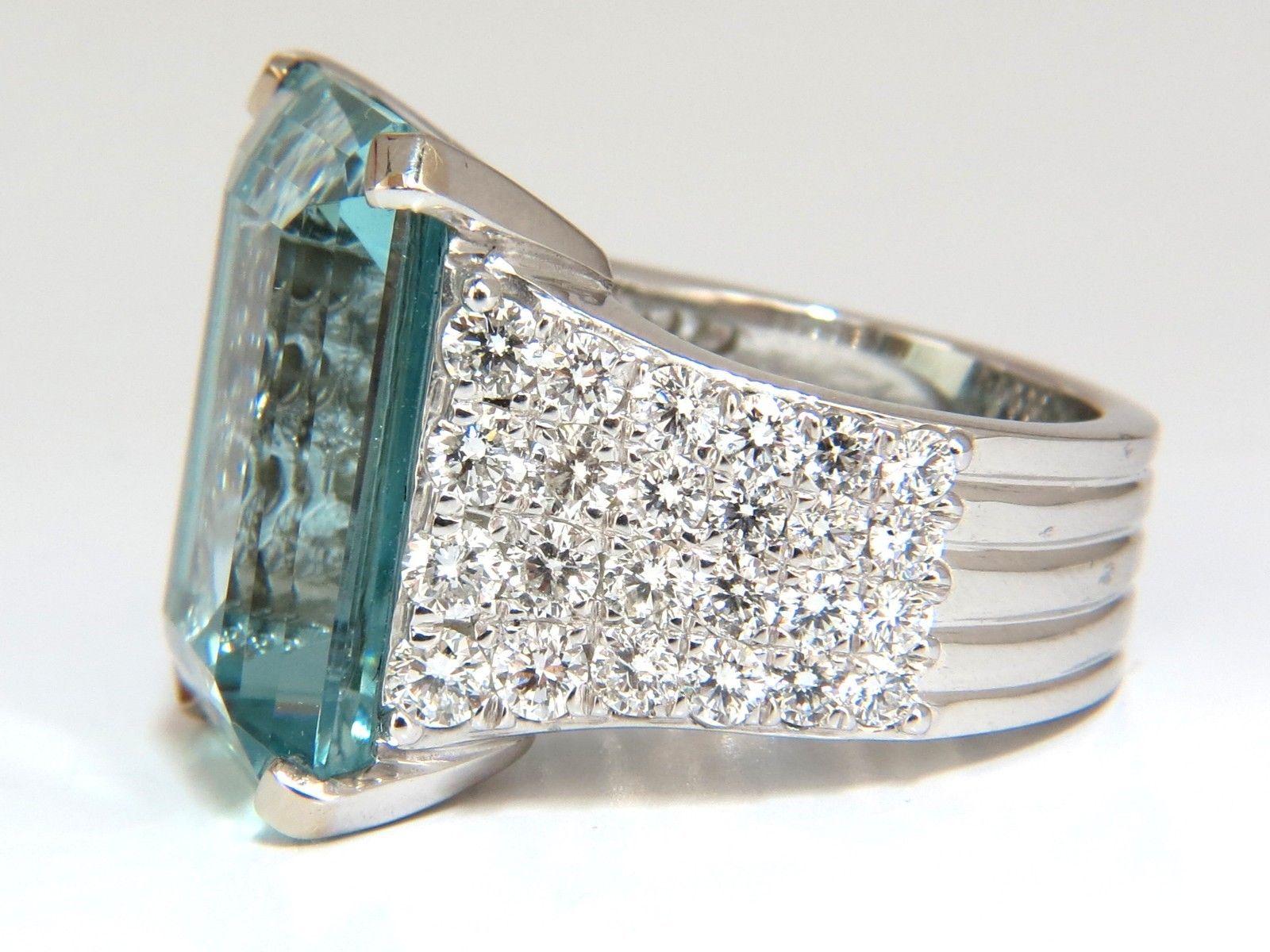 GIA Certified 28.26 Carat Natural Aquamarine diamonds ring Vivid 14 Karat For Sale 1