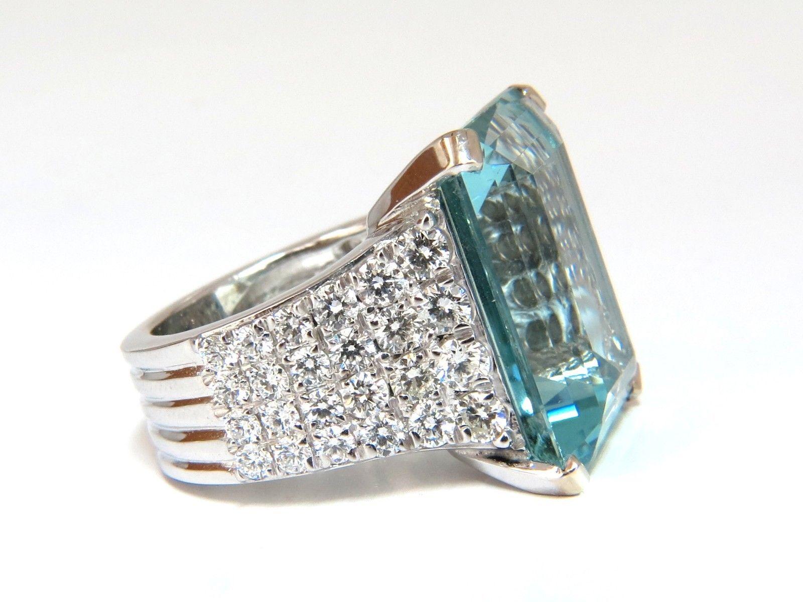 Women's or Men's GIA Certified 28.26 Carat Natural Aquamarine diamonds ring Vivid 14 Karat For Sale