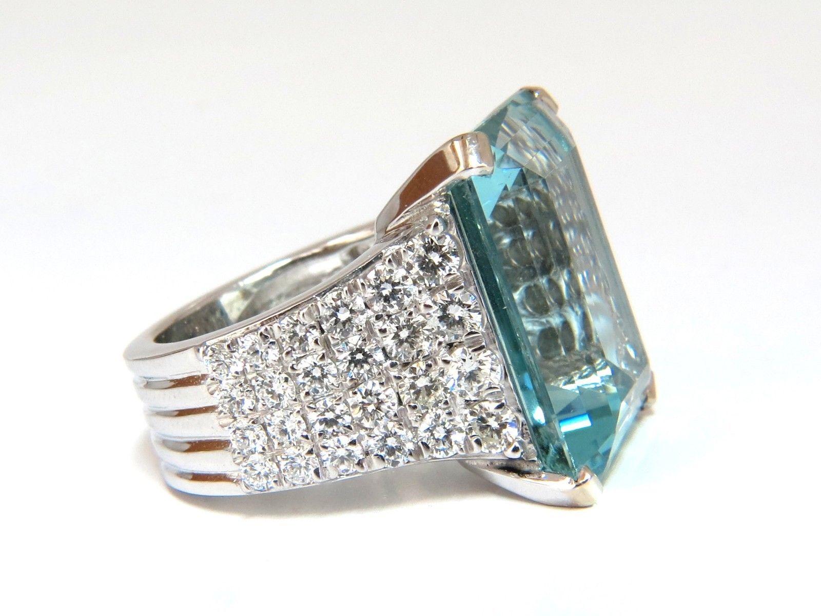 GIA Certified 28.26 Carat Natural Aquamarine diamonds ring Vivid 14 Karat For Sale 1