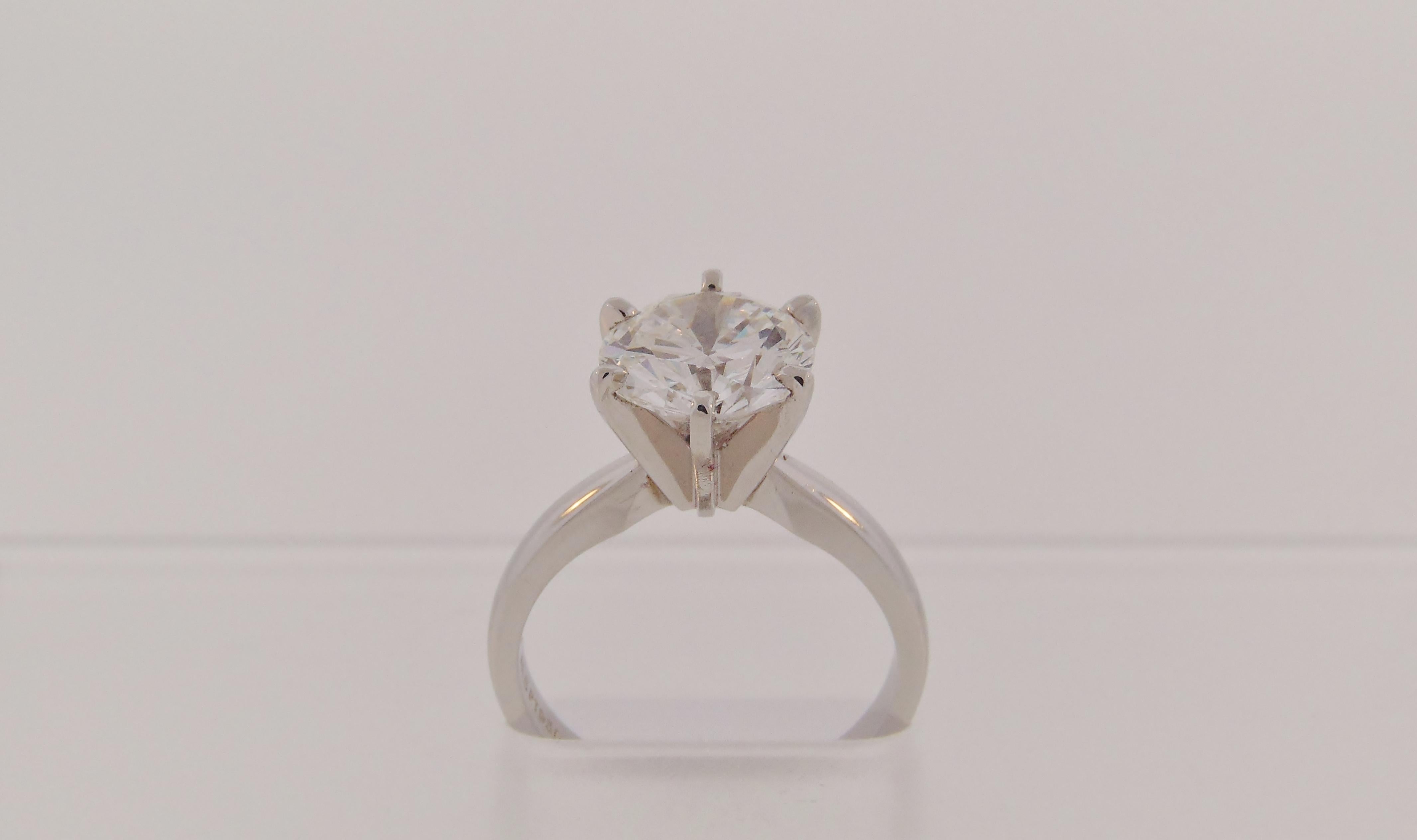GIA Certified 2.82 Carat Diamond Solitaire In New Condition In Delray Beach, FL
