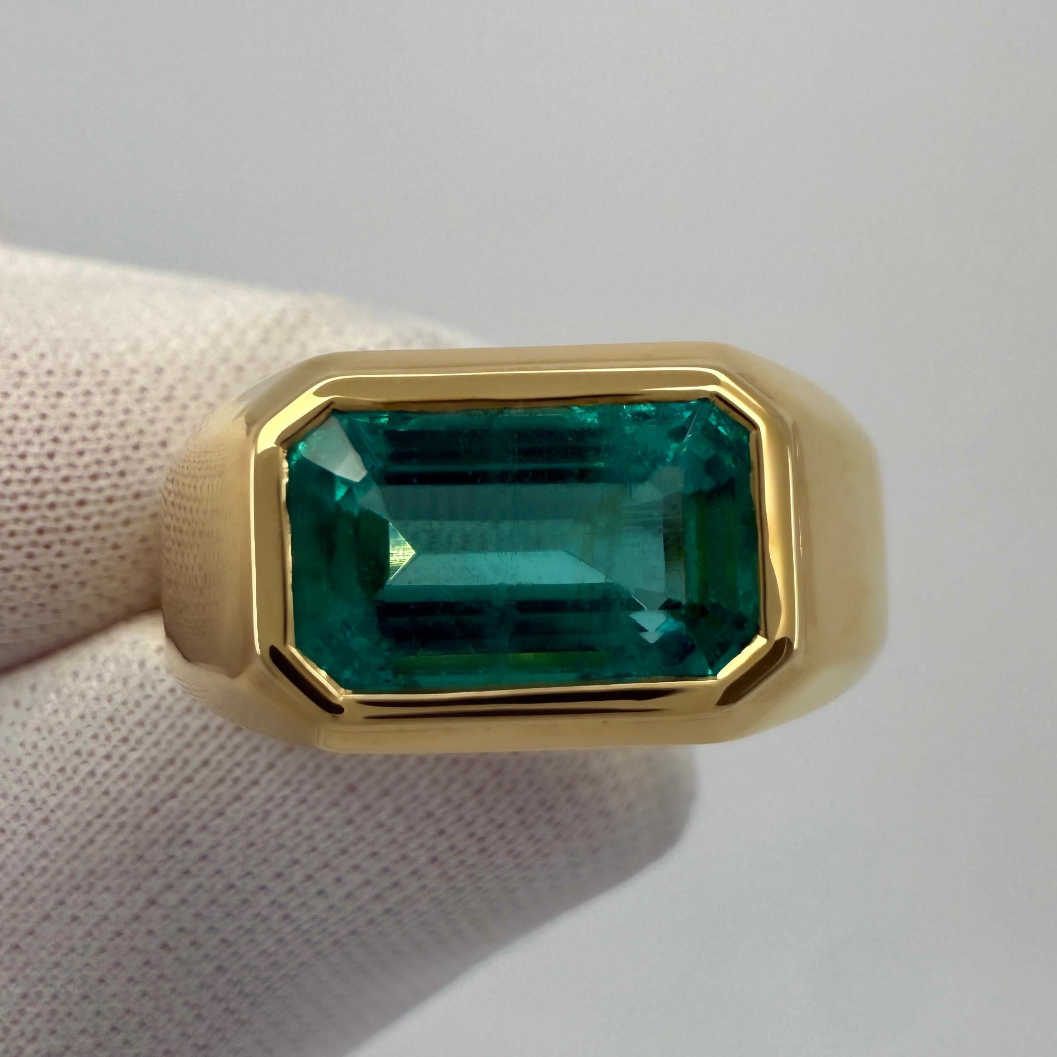 Taille octogone Bague chevalière East West en or jaune 18 carats, certifiée GIA, 2,84ct d'émeraude zambienne en vente