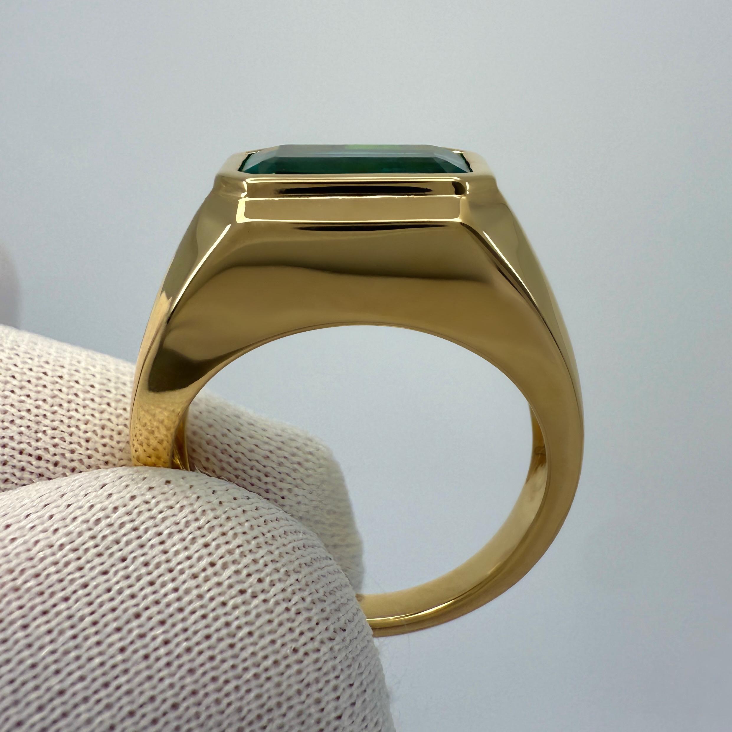 Bague chevalière East West en or jaune 18 carats, certifiée GIA, 2,84ct d'émeraude zambienne en vente 2