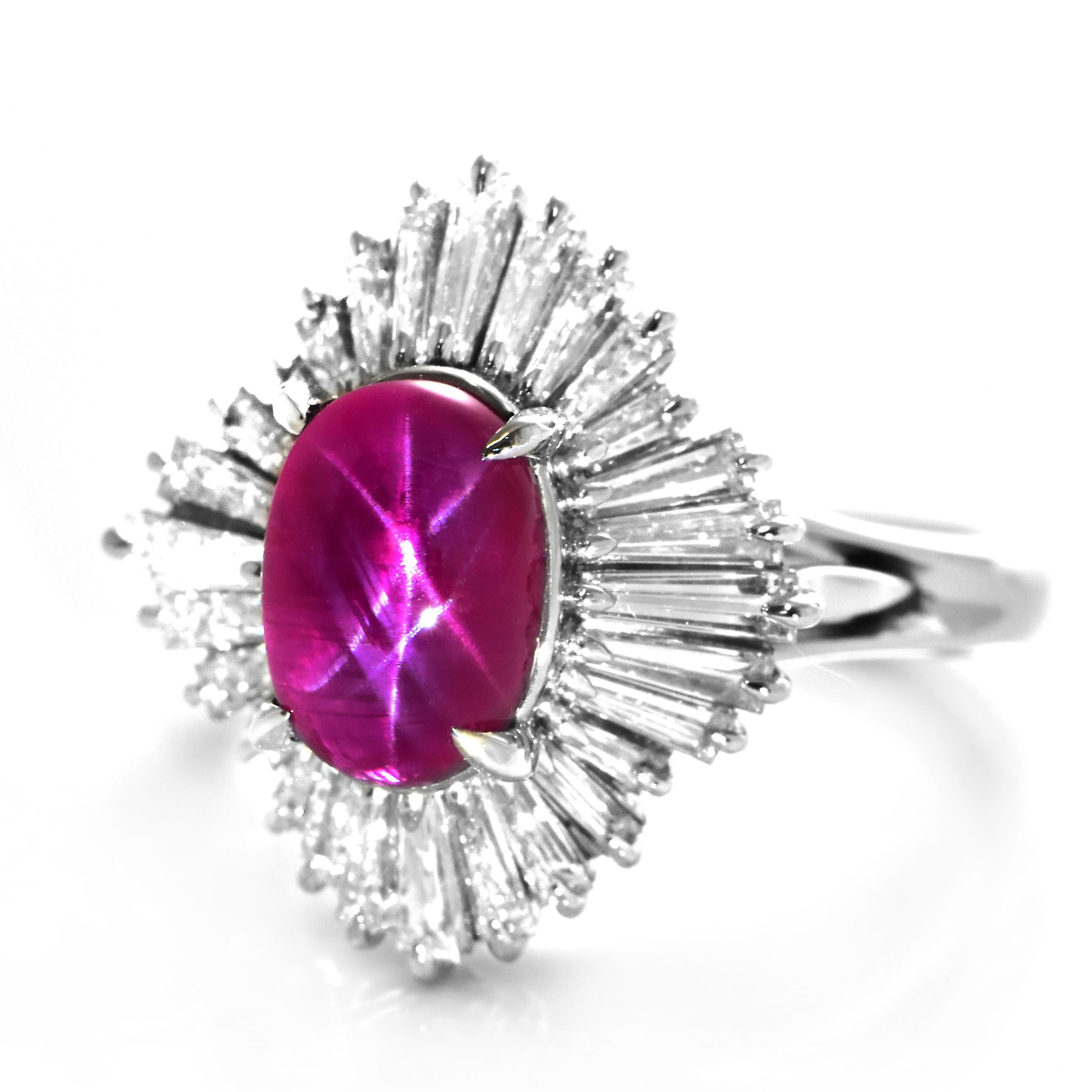 Anillo de diamantes y rubí estrella natural de 2,85 quilates certificado por el GIA y fabricado en platino Moderno en venta