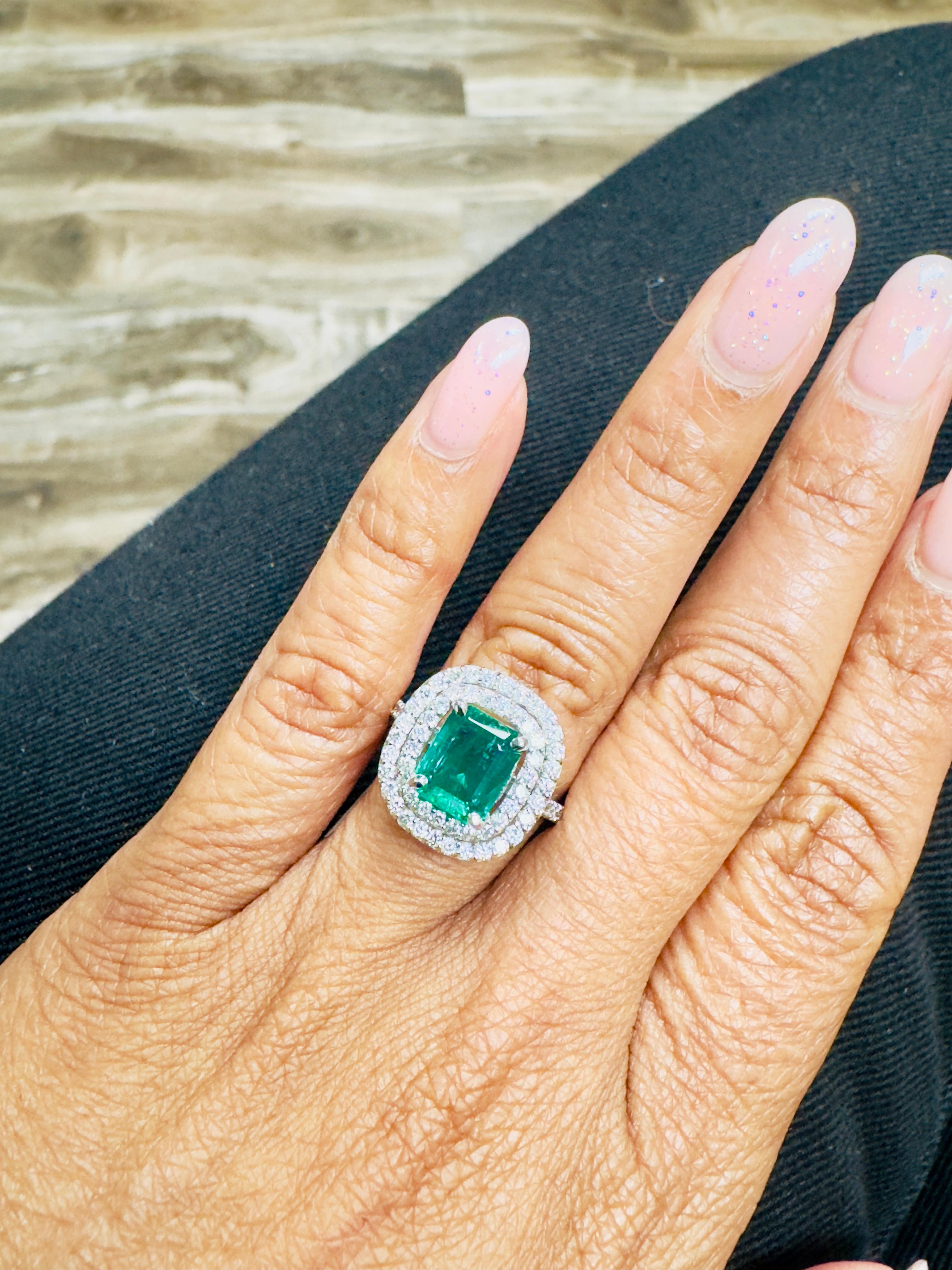 Women's GIA Certified 2.86 Carat Emerald Diamond 14 Karat White Gold Engagement Ring For Sale