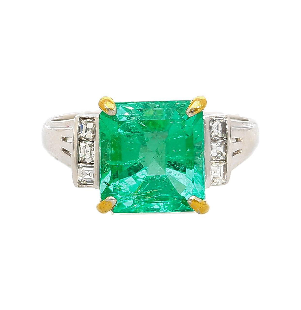 GIA Certified 2.91 Carat Colombian Emerald & Diamond Platinum Ring en Excelente estado para la venta en Miami, FL