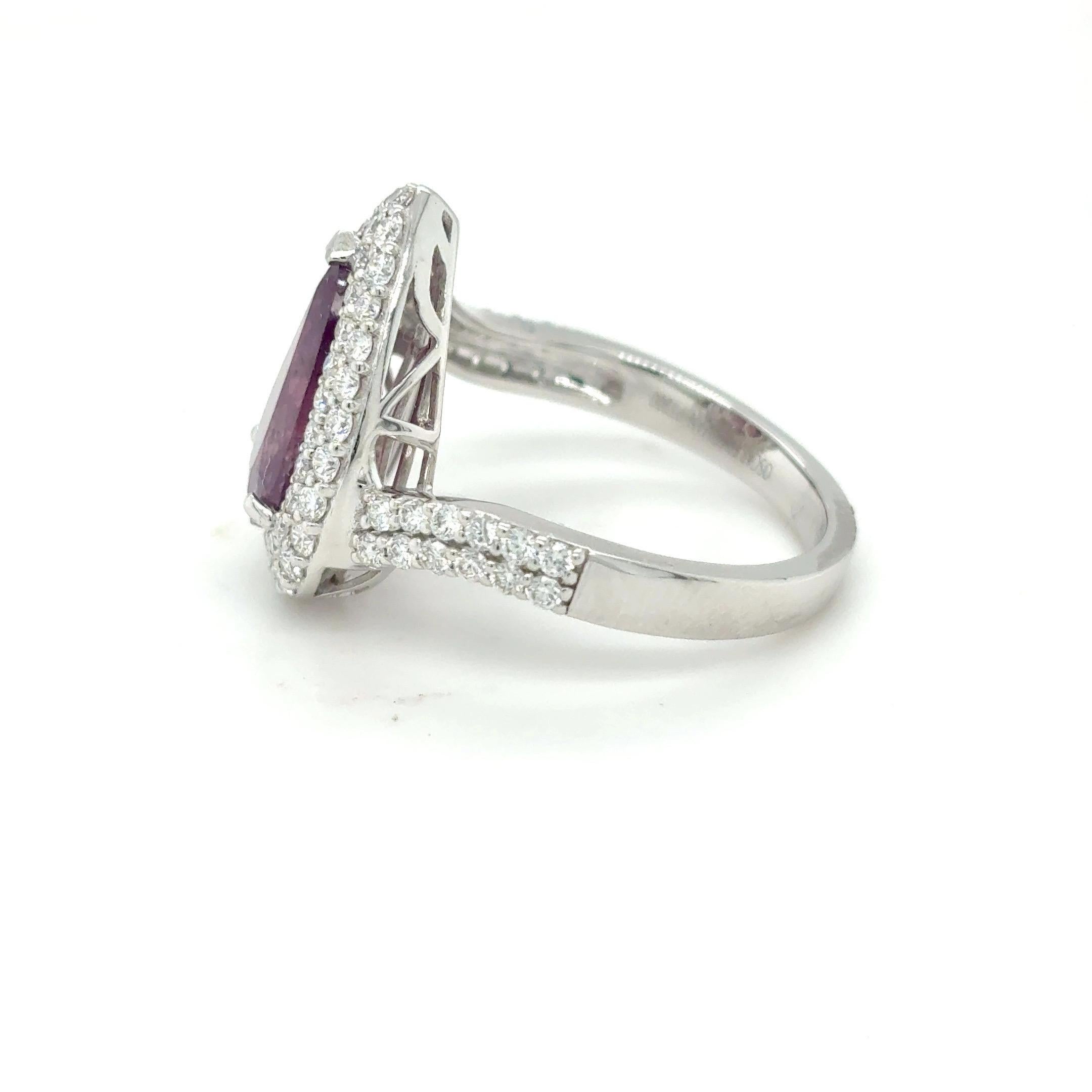 Bague diamant saphir du Cachemire non chauffé certifié GIA 2,91 carats taille poire en vente 4