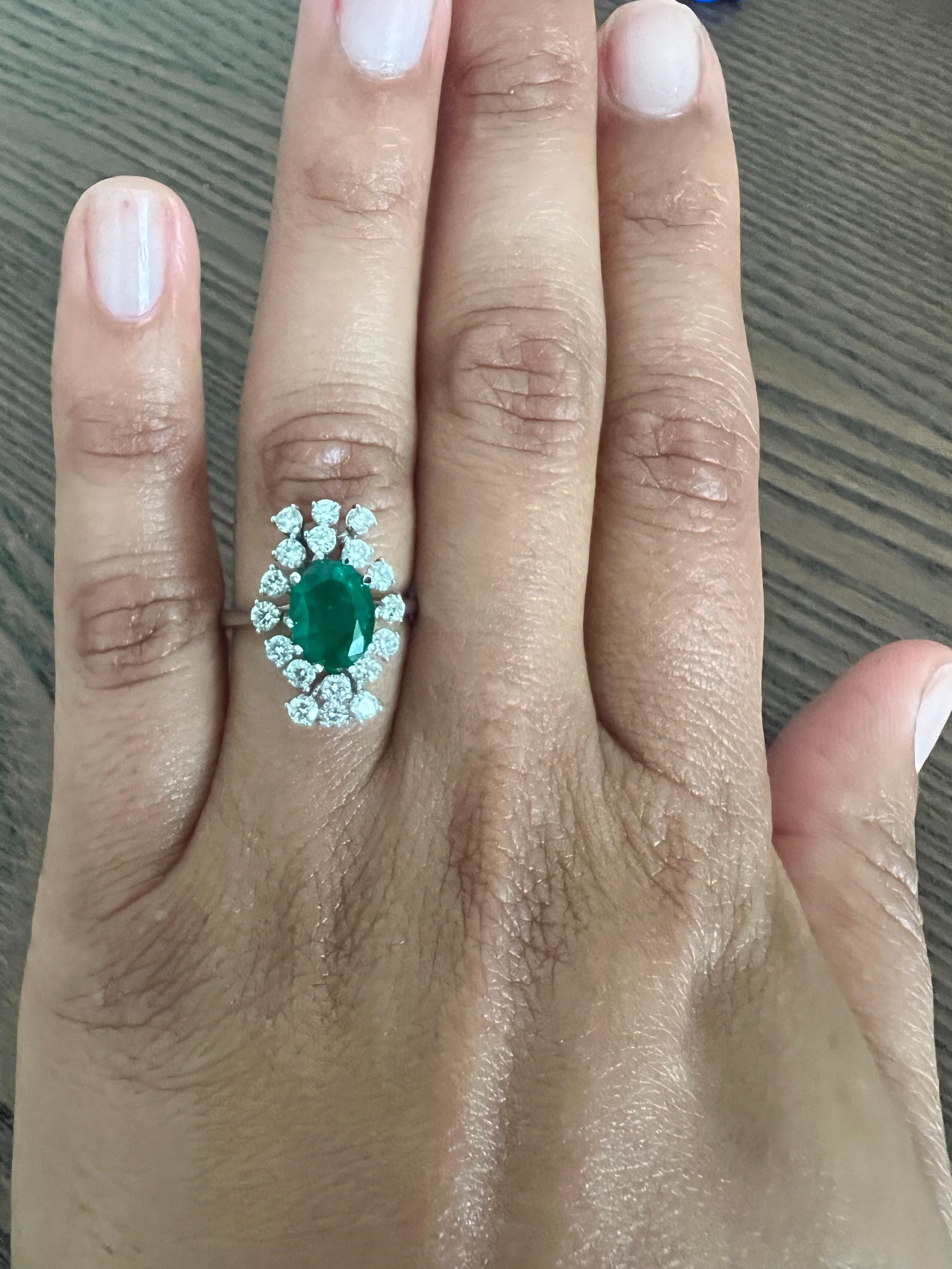 GIA Certified 2.92 Carat Natural Emerald Diamond White Gold Ring In New Condition For Sale In Los Angeles, CA