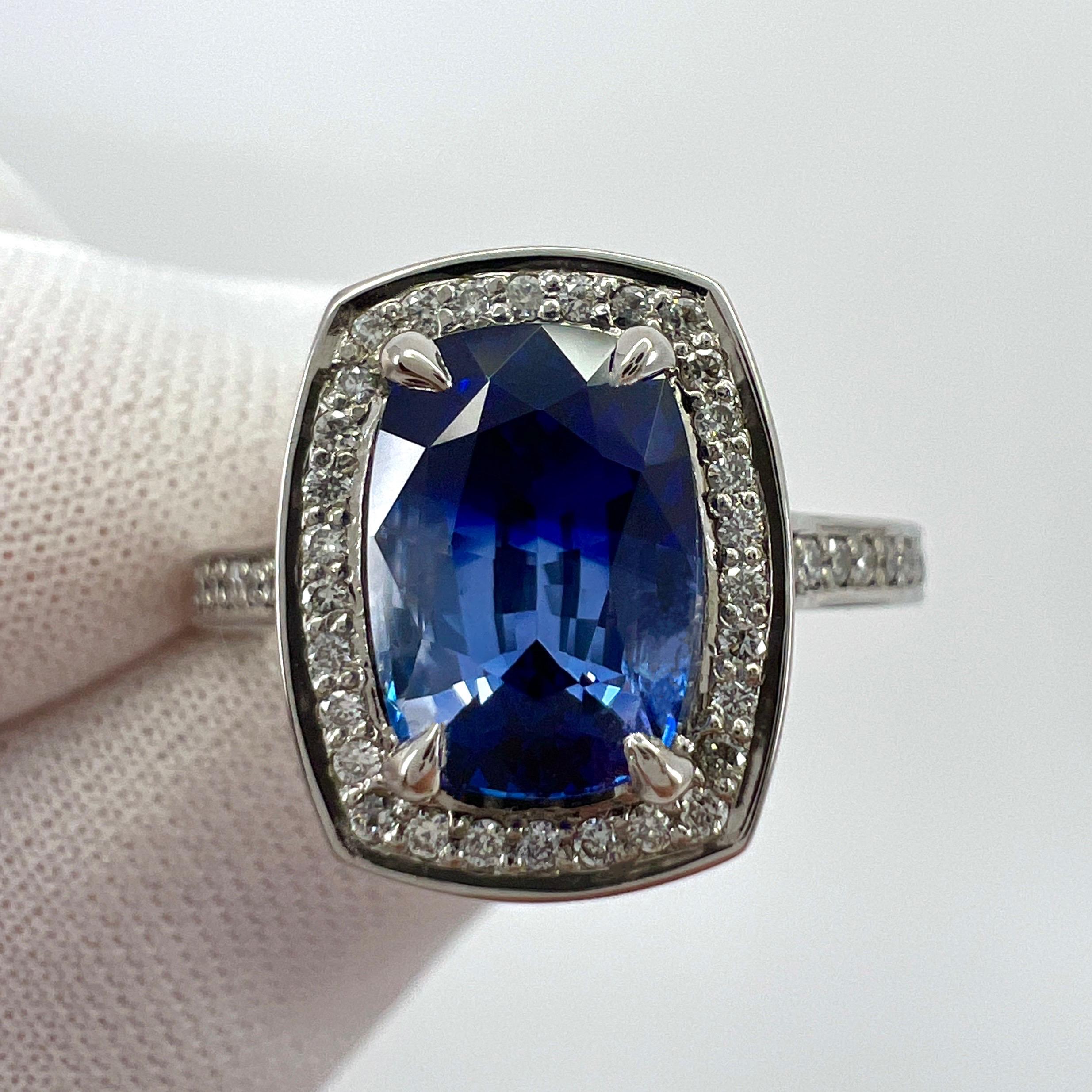 GIA Certified 2.92ct Bi Colour Ceylon Sapphire 18k White Gold Diamond Halo Ring For Sale 1