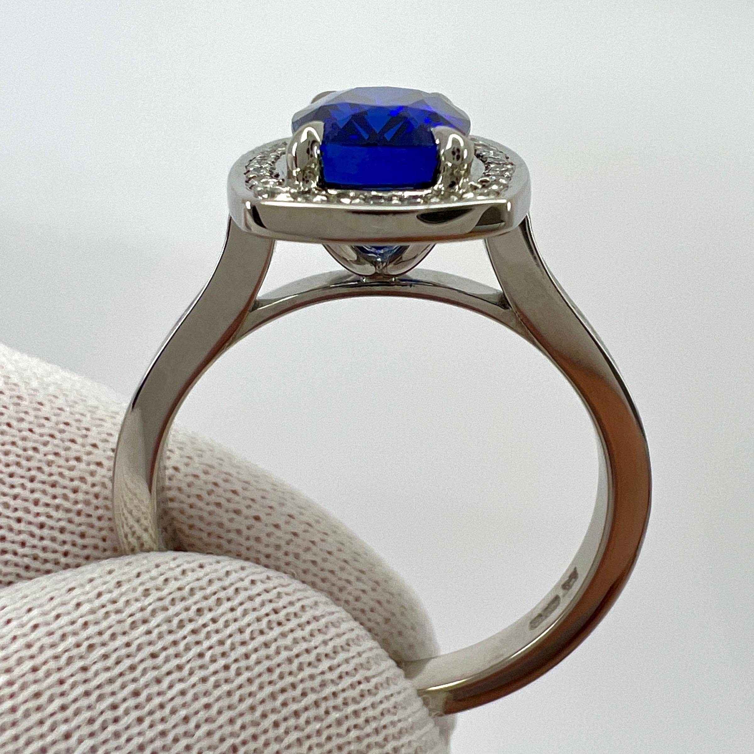GIA Certified 2.92ct Bi Colour Ceylon Sapphire 18k White Gold Diamond Halo Ring For Sale 2