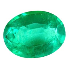 Émeraude naturelle de couleur vert vif, certifiée par le GIA, de 2,92 ct, taille ovale, 11 x 8,4 mm, contenant une quantité mineure d'huile