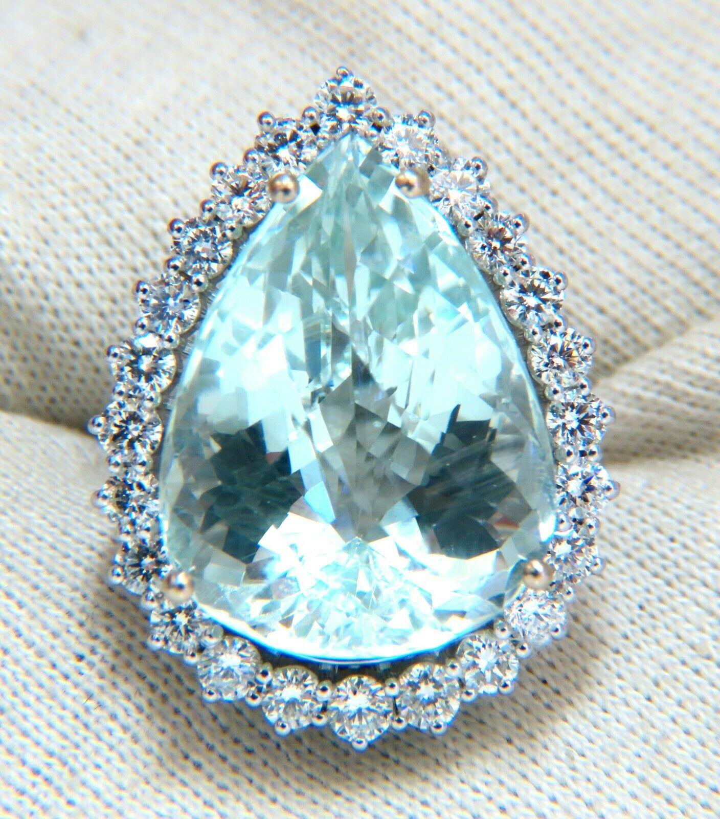 Women's or Men's GIA Certified 29.31 Carat Natural Pear Shaped Aquamarine Diamonds Ring 14 Karat