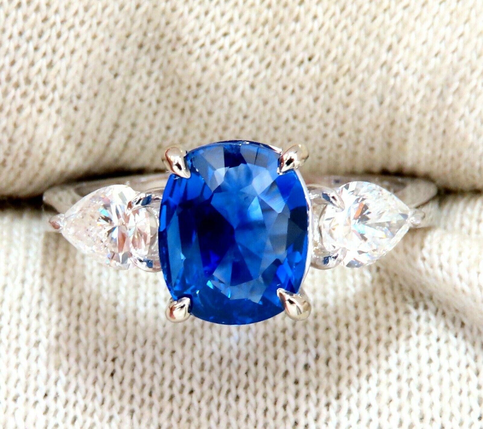GIA Certified 2.94ct Natural No Heat Blue Sapphire Diamonds Ring 14kt In New Condition For Sale In New York, NY