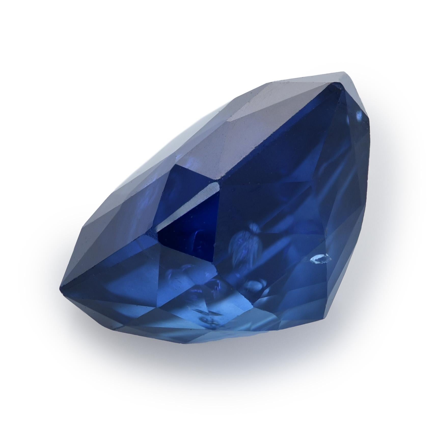 GIA Certified 2.95 Carats Blue Sapphire In New Condition For Sale In Los Angeles, CA