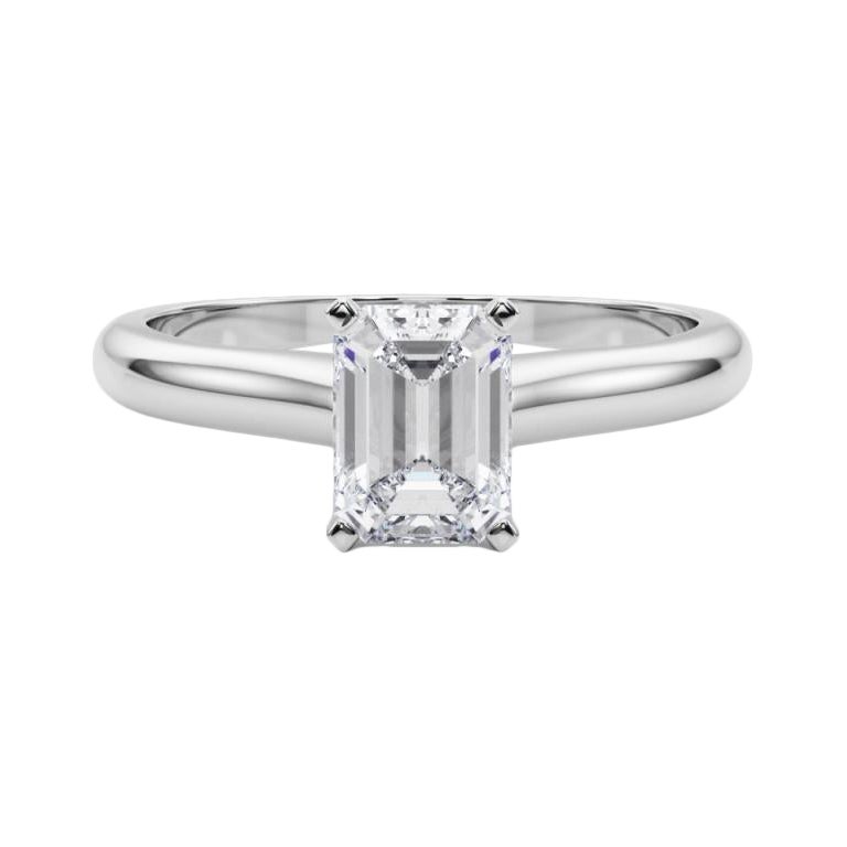 GIA Certified 2ct Emerald Slim Band Classic Solitaire Diamond Ring in vendita