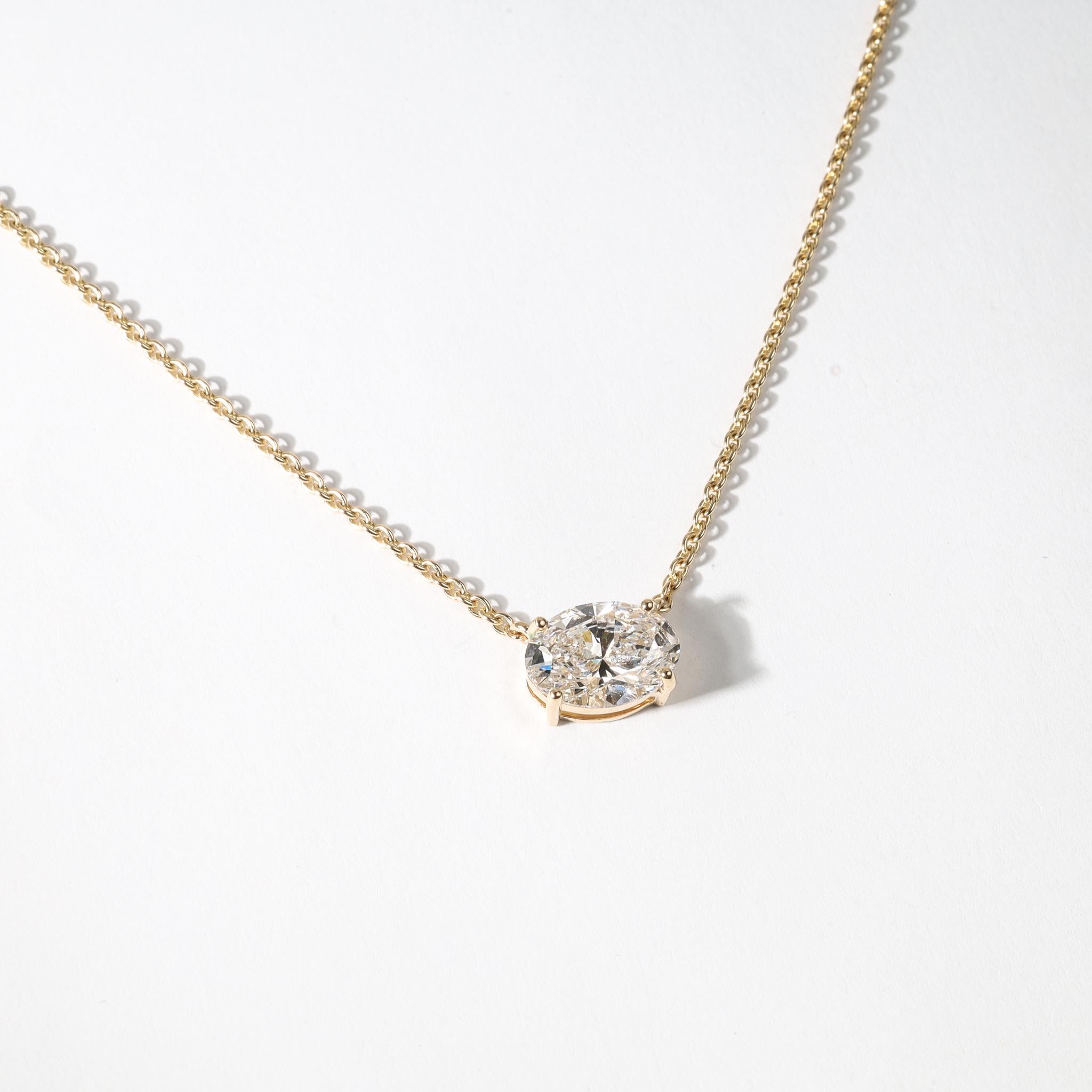Pendentif solitaire en or jaune 18 carats, certifié GIA, avec diamant naturel de taille ovale de 2 ct. en vente 1