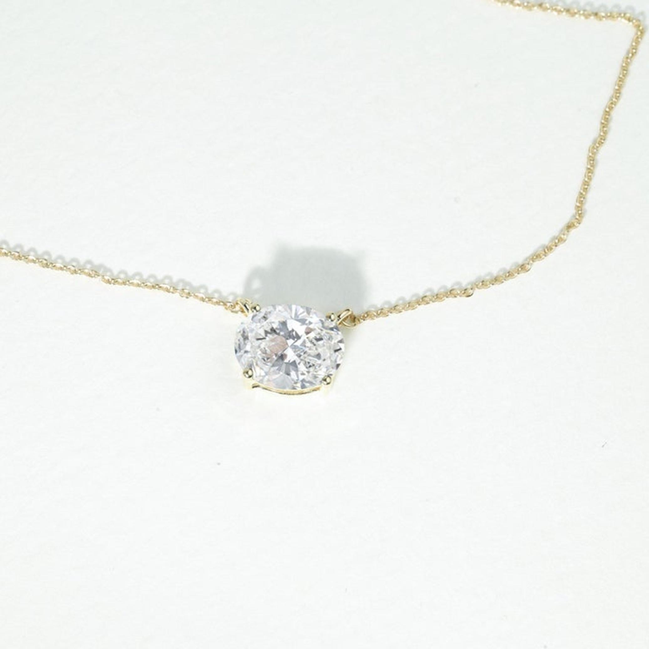 GIA Certified 2ct Natural Oval-Cut Diamond Solitaire Pendant in 18K Yellow Gold For Sale 1