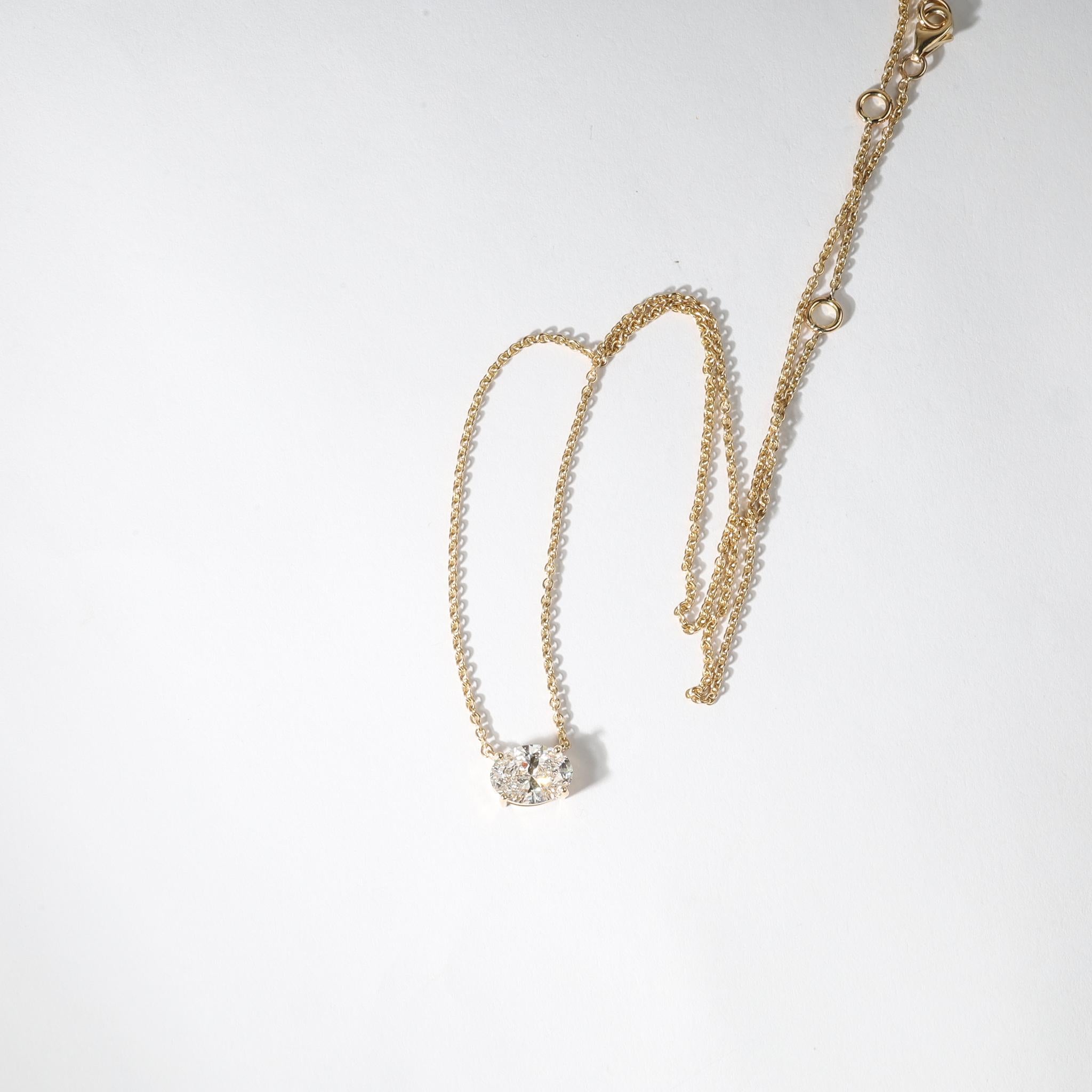 Pendentif solitaire en or jaune 18 carats, certifié GIA, avec diamant naturel de taille ovale de 2 ct. en vente 3