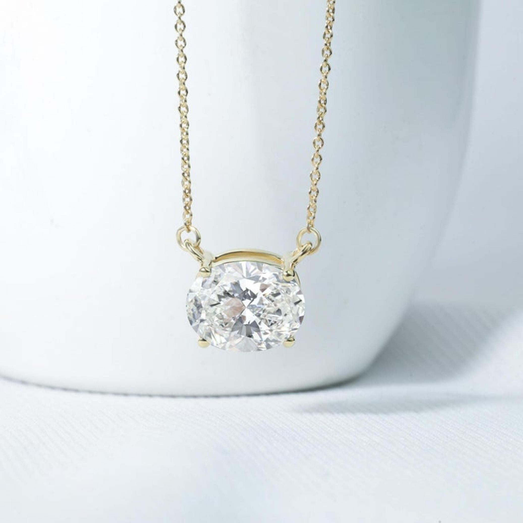 GIA Certified 2ct Natural Oval-Cut Diamond Solitaire Pendant in 18K Yellow Gold For Sale 3