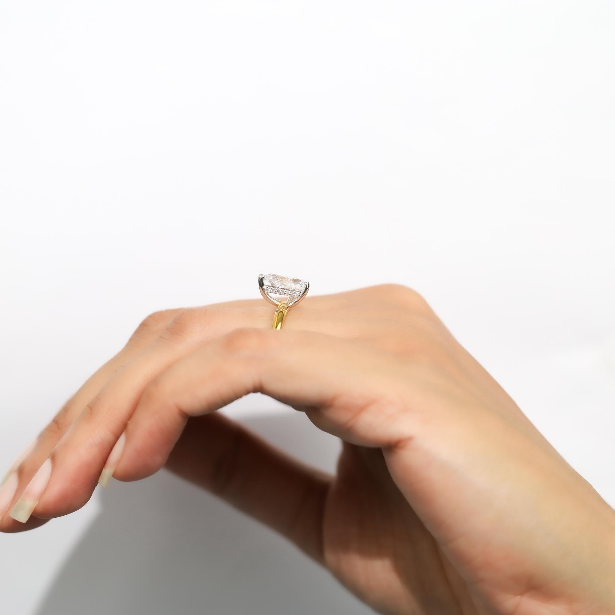 GIA bescheinigt 2ct Pear-Cut Diamant Solitär Verlobungsring in zwei-Ton 18KGold im Zustand „Neu“ im Angebot in Jaipur, RJ
