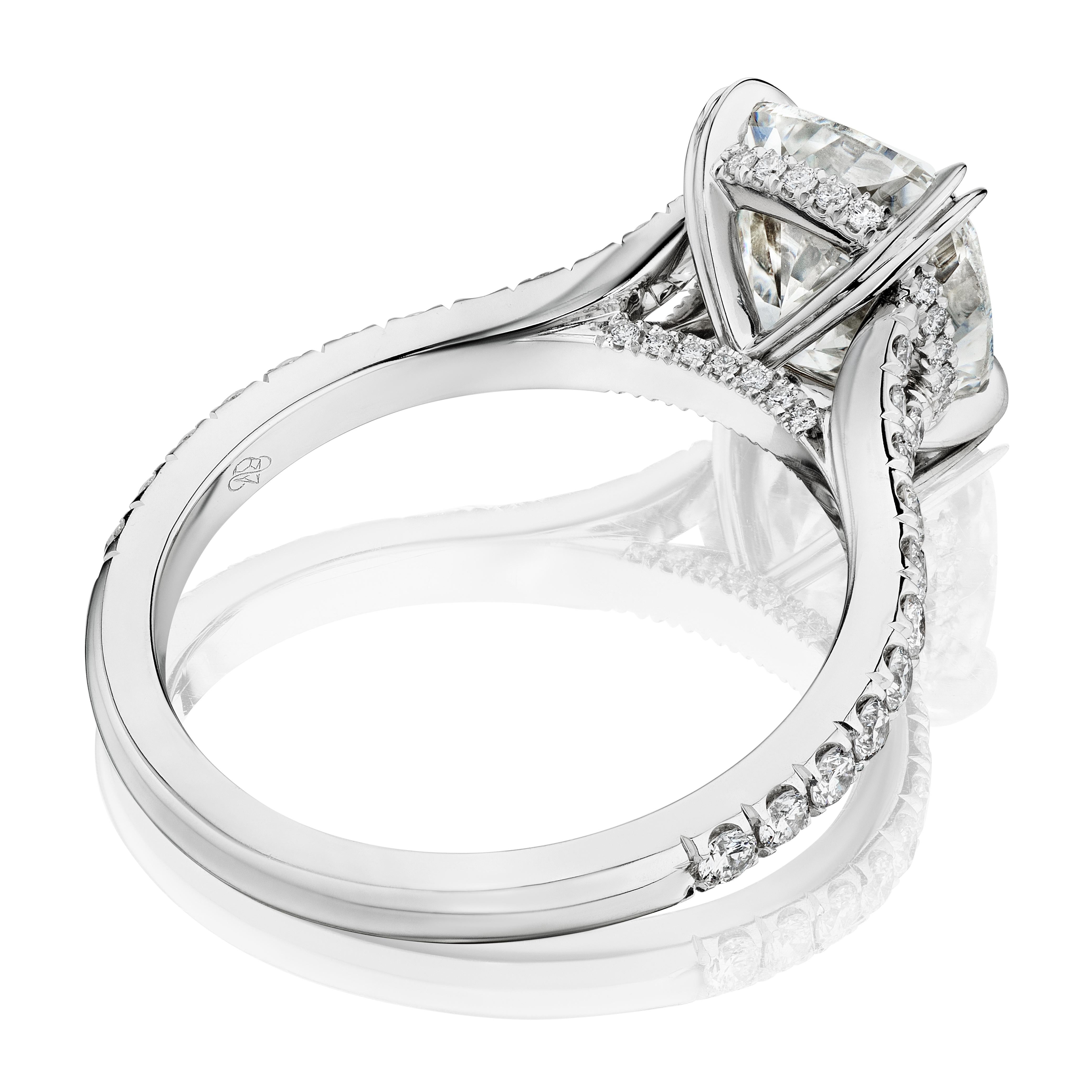 Moderne Bague de fiançailles «mberly » avec diamant coussin de 3 carats D VS2 certifié GIA en vente
